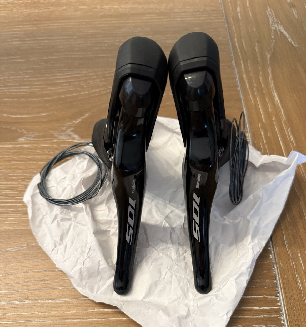 Shimano 105 ST-R7120 Hydraulic Road Brake/Shifter Set 12-Speed Black 2pc