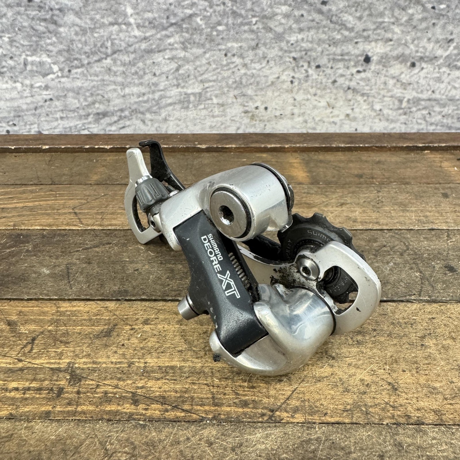 Vintage Shimano Deore XT RD-M737 Rear Derailleur 8 Speed 90s MTB 258g Japan