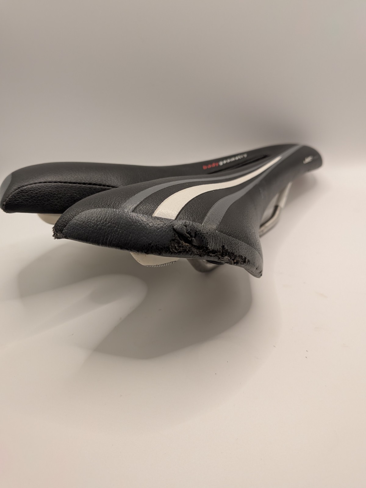 Specialized Saddle Jett Expert Ti Titanium Rails Road Bike Seat MTB 143mm 247g