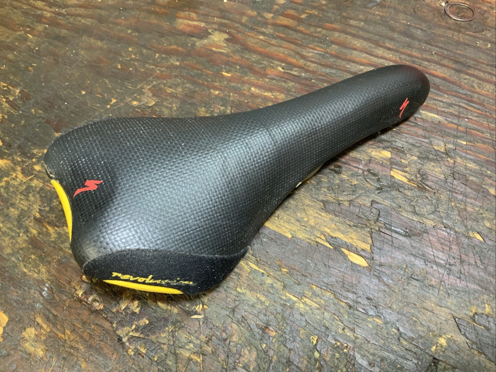 Specialized ProLong Revolution Saddle Black Synthetic Manganese Rails
