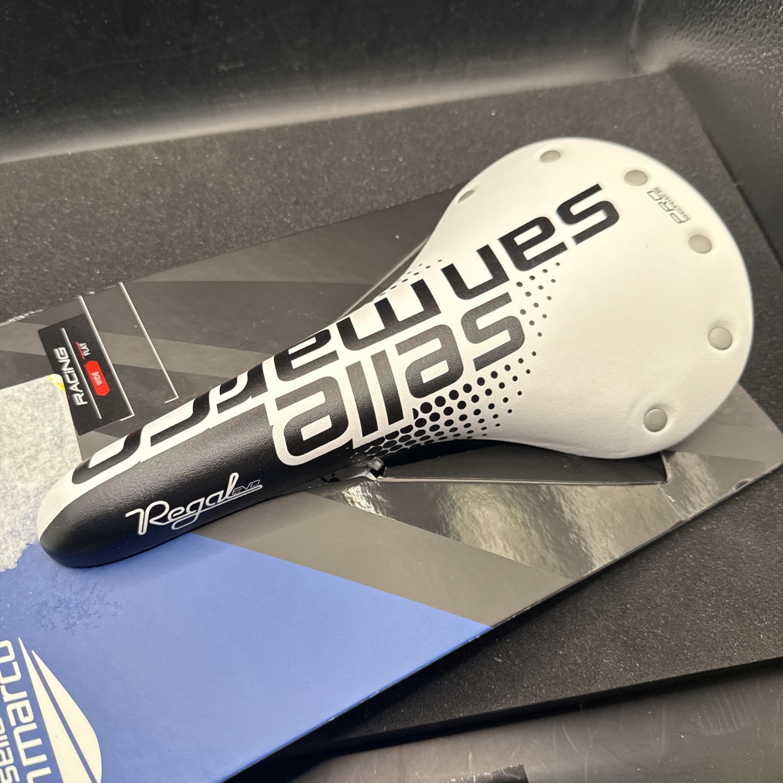 Selle San Marco Regal Pro Series Wide Cycling Saddle Seat (9450-22)