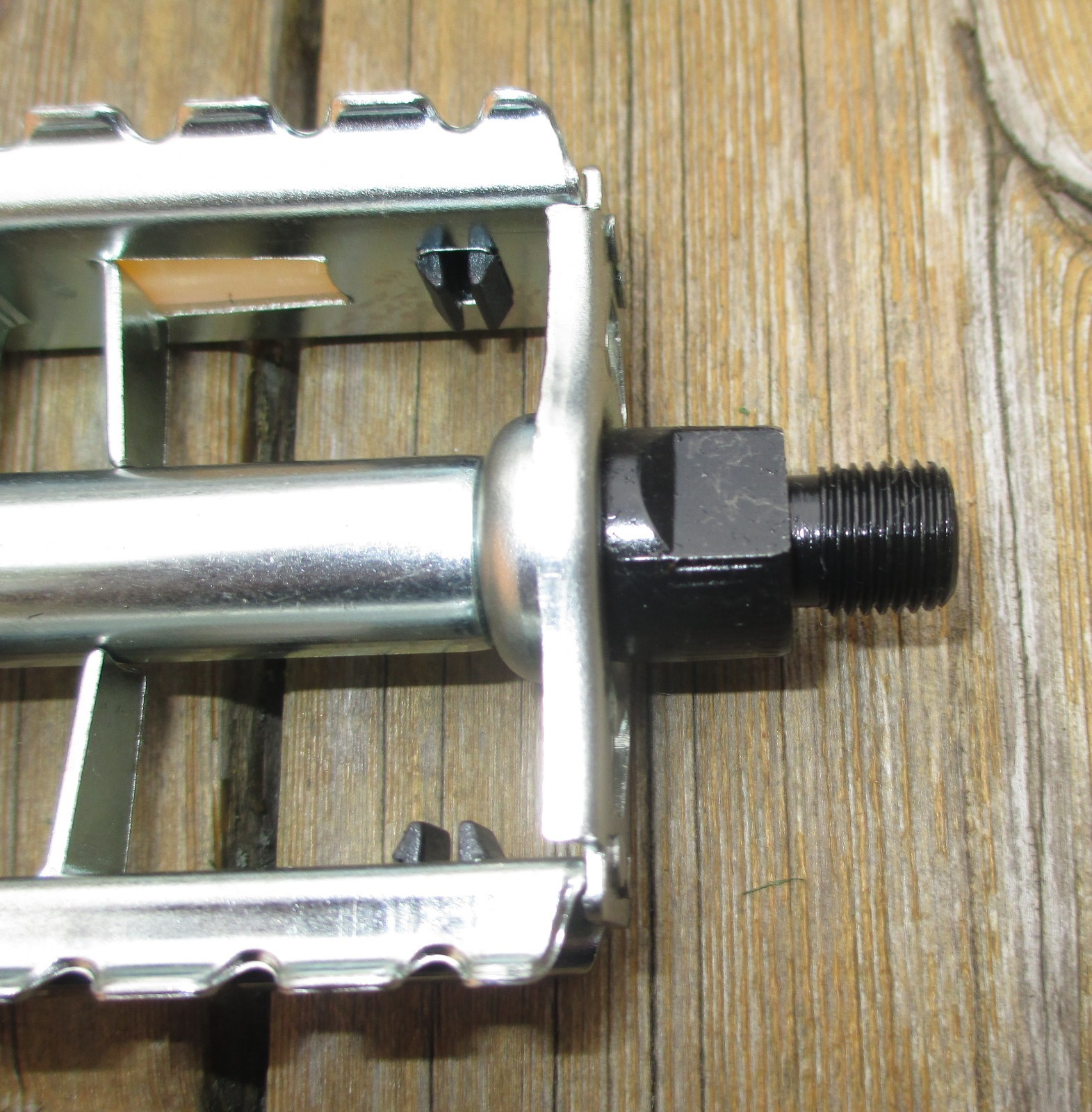 Pedals-Vintage Schwinn style ½ or 9/16 Steel Rat Trap W/ Reflectors