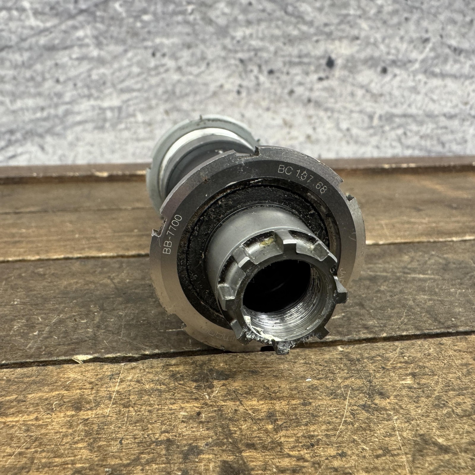Vintage Shimano Dura-Ace BB-7700 Bottom Bracket 68mm BSA 109.5mm Octalink V1
