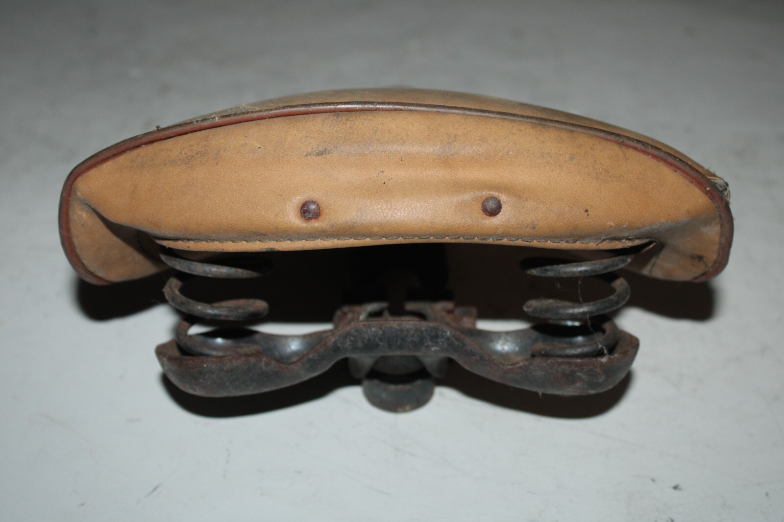 Vintage APersons Cruiser Bike Saddle 220/200mm Brown 791g Comfort USA Shipper!!!
