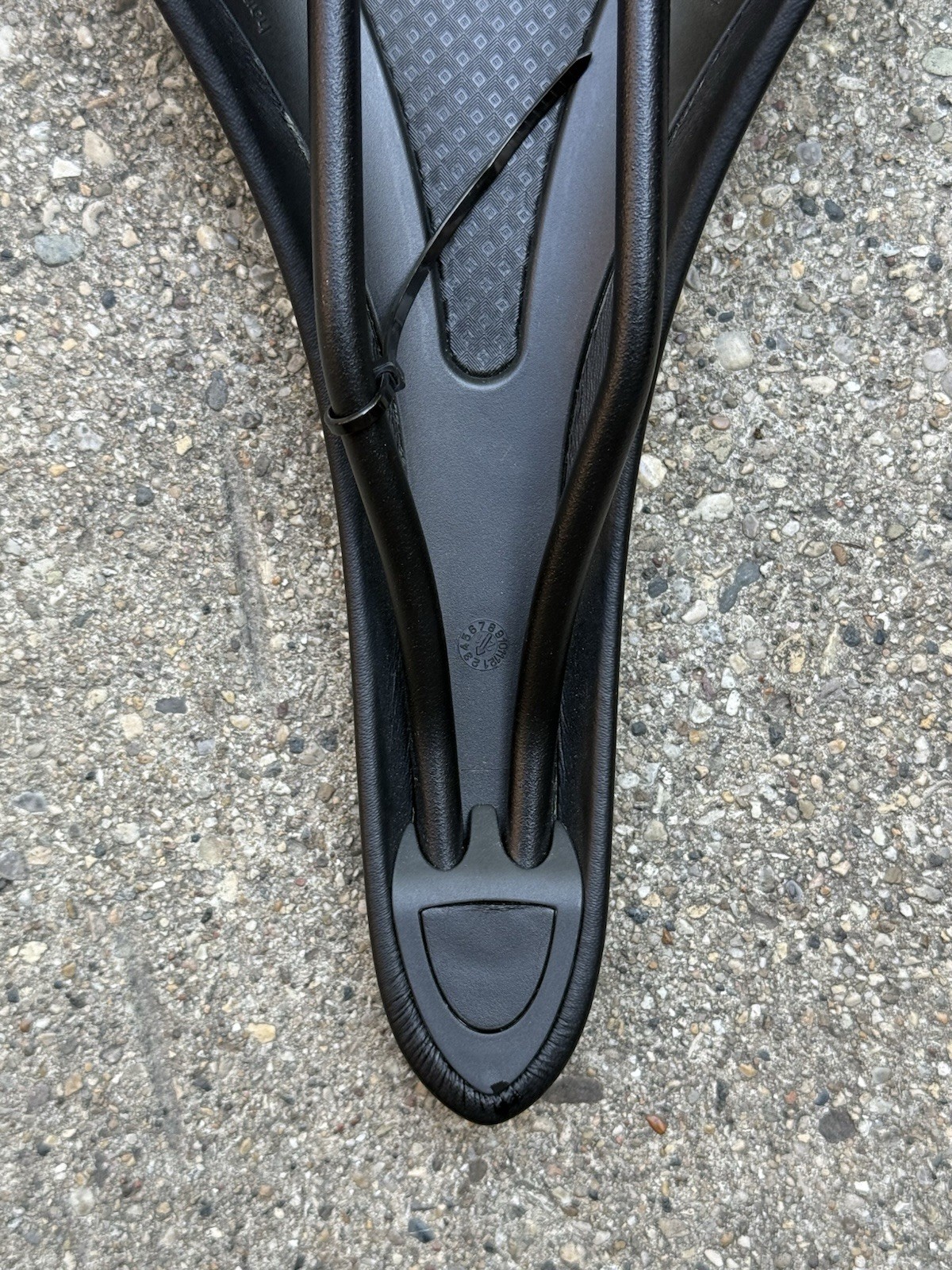 Fizik Aliante Road Bike Saddle Seat EUC – 11″ (280mm) – Handmade in Italy