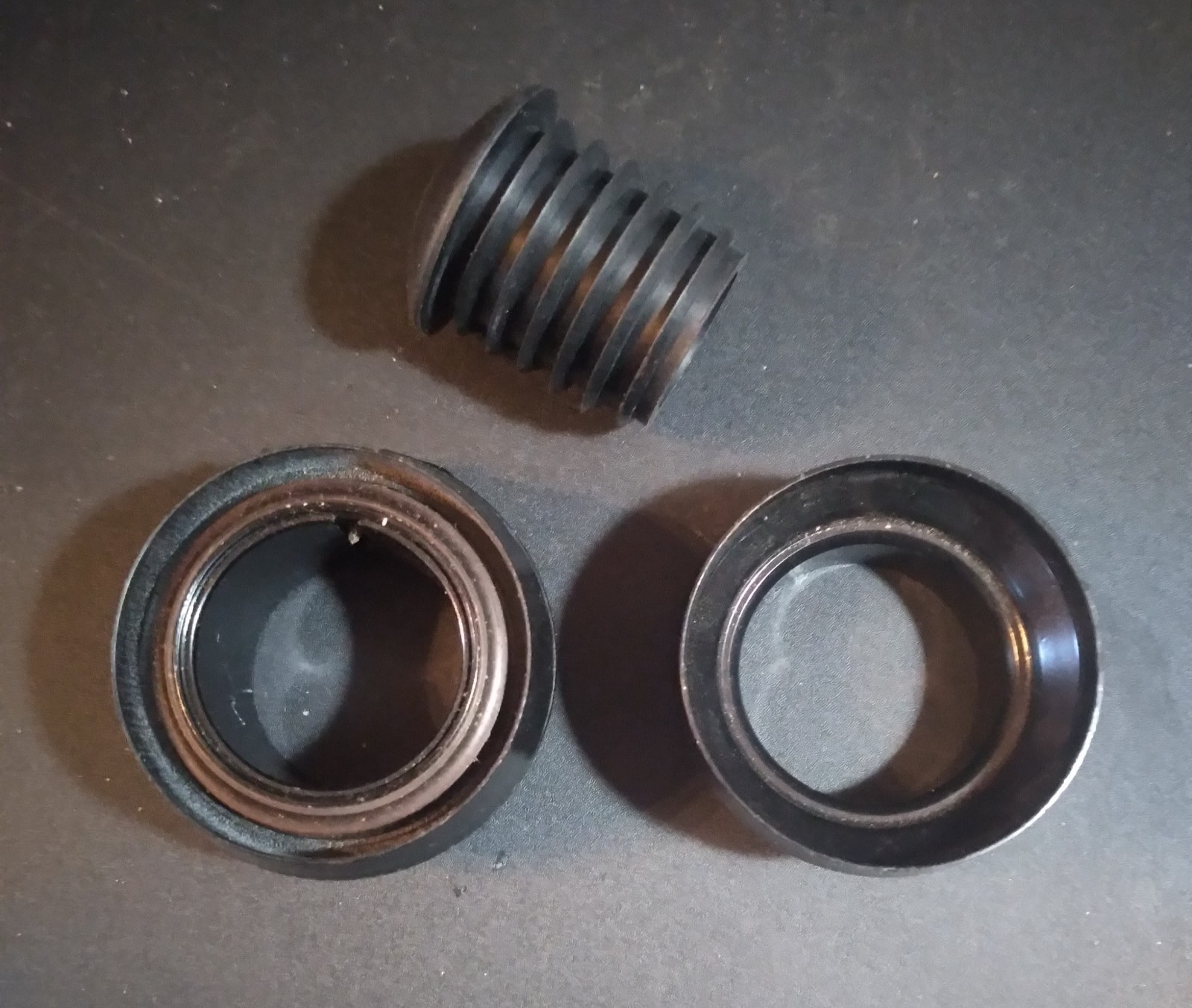 NOS YST Bicycle Headset Lot – 541 Black 1-1/8″ Threadless/ Tapered Bearing Lot