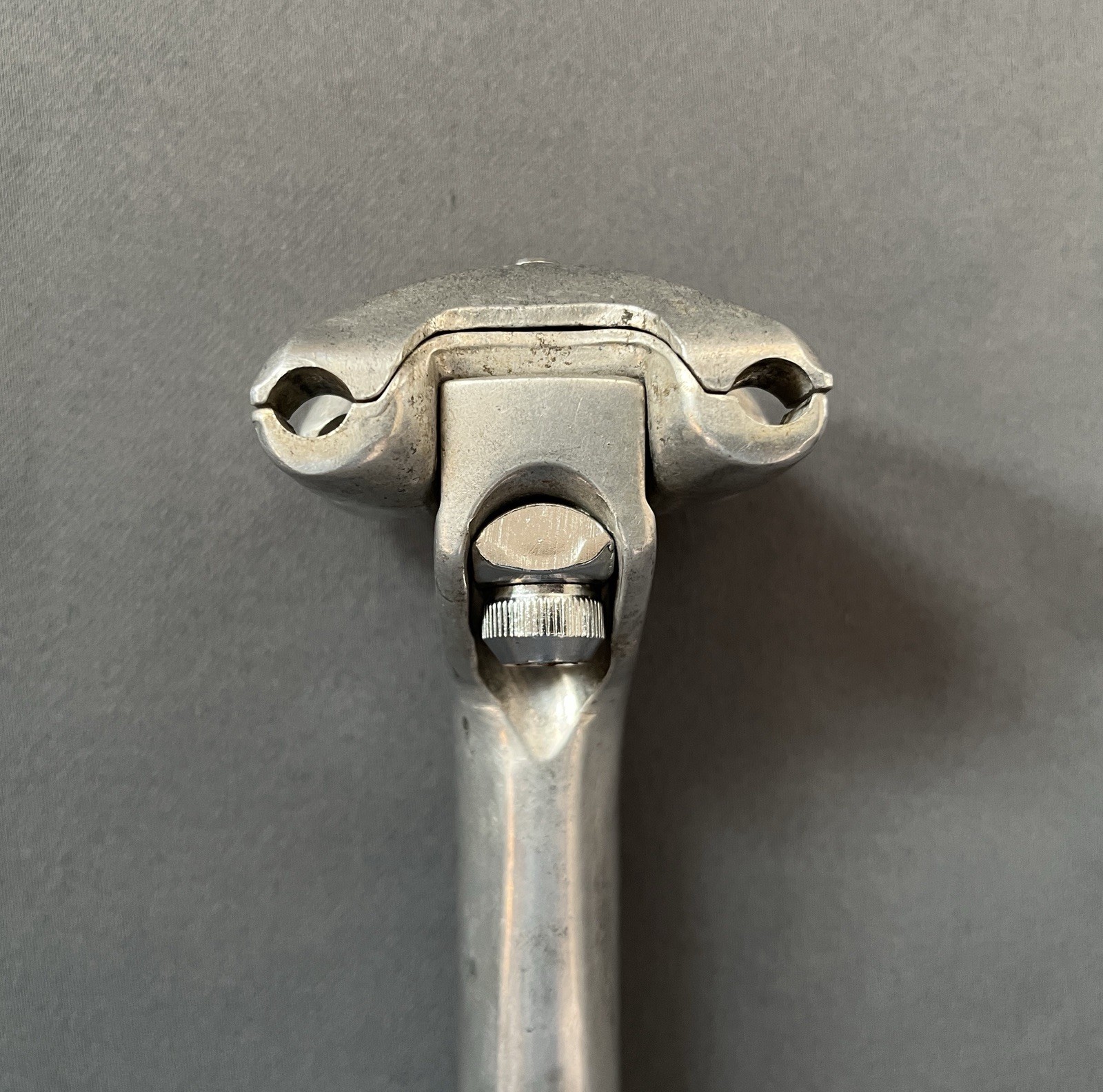 Shimano 600 Ultegra SP-6400 Aero Seatpost 27.2 x 200mm 25mm Setback Single-Bolt