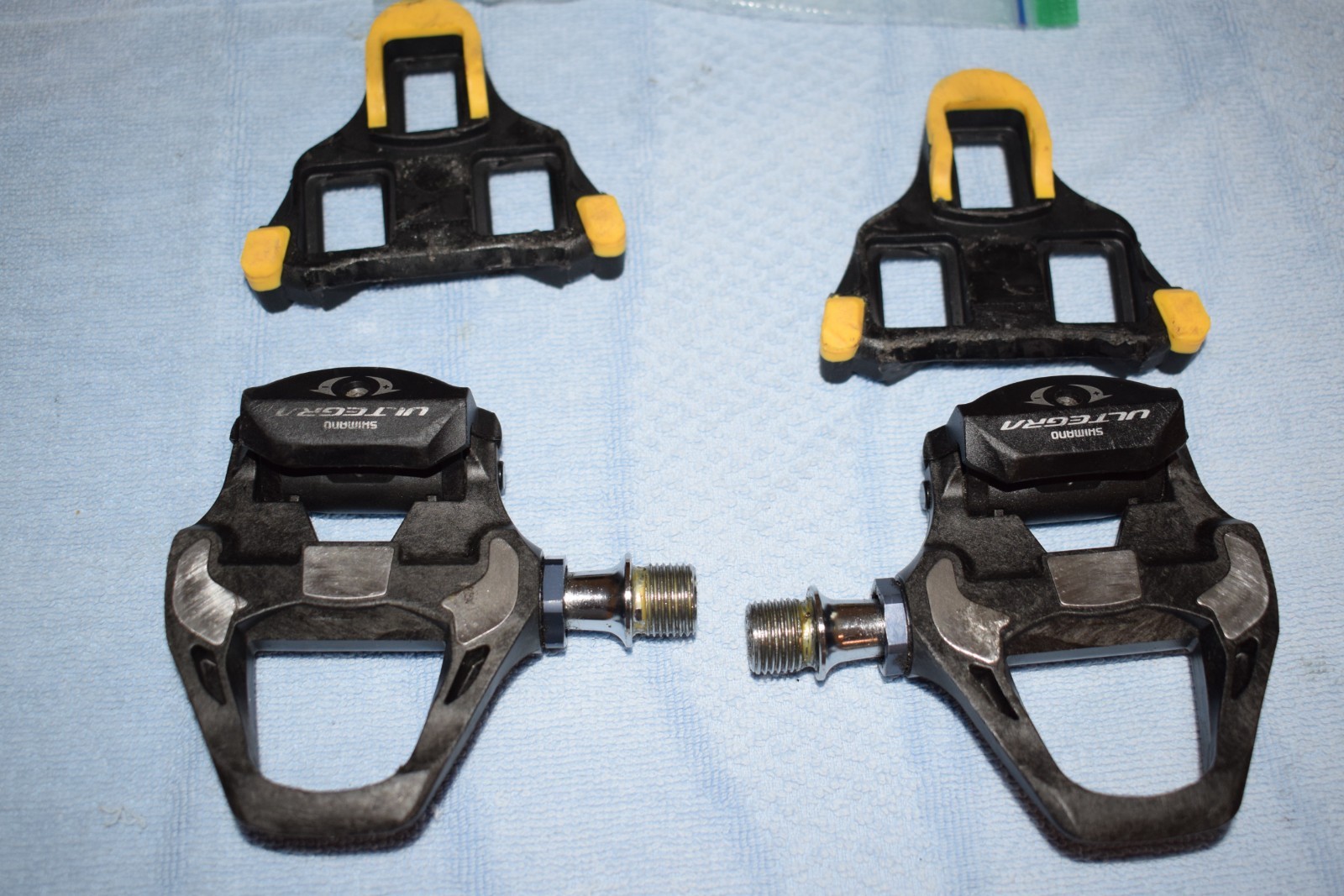 Shimano Ultegra PD-R8000 SPD Clipless Pedals with Cleats and Pedal Spacers