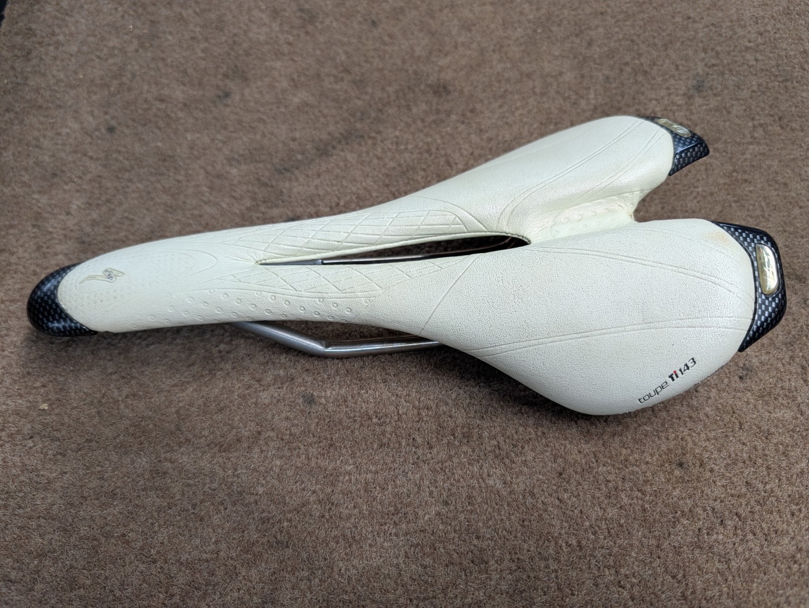 Specialized Toupe 143mm Hollow Ti Titanium Saddle White Nice!