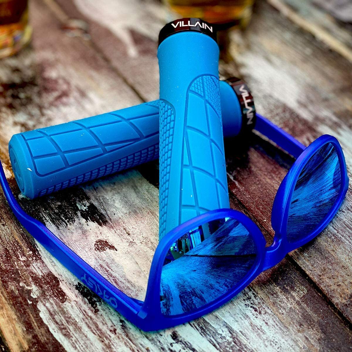 VILLAIN – Arrest 1st Offense Universal Handlebar Grips For Bicycle Ergonomic