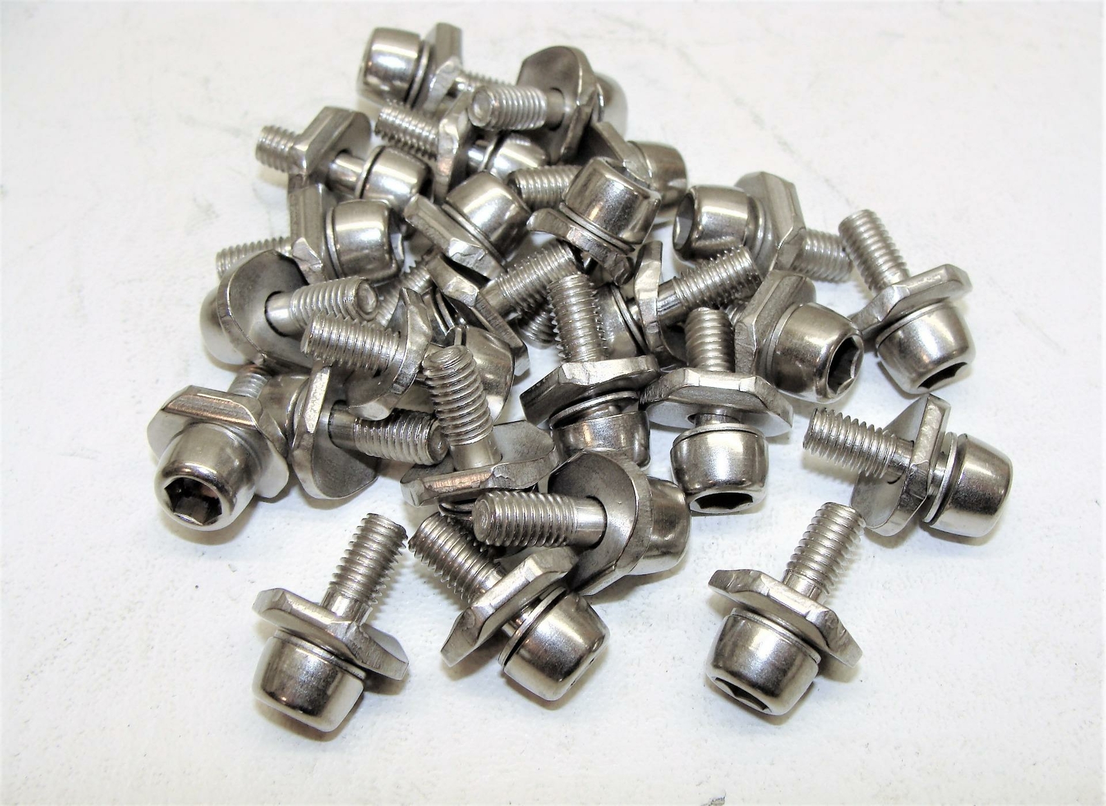 ~ NOS Campagnolo FD-VL102 Braze-On Front Derailleur Mounting Bolt ~