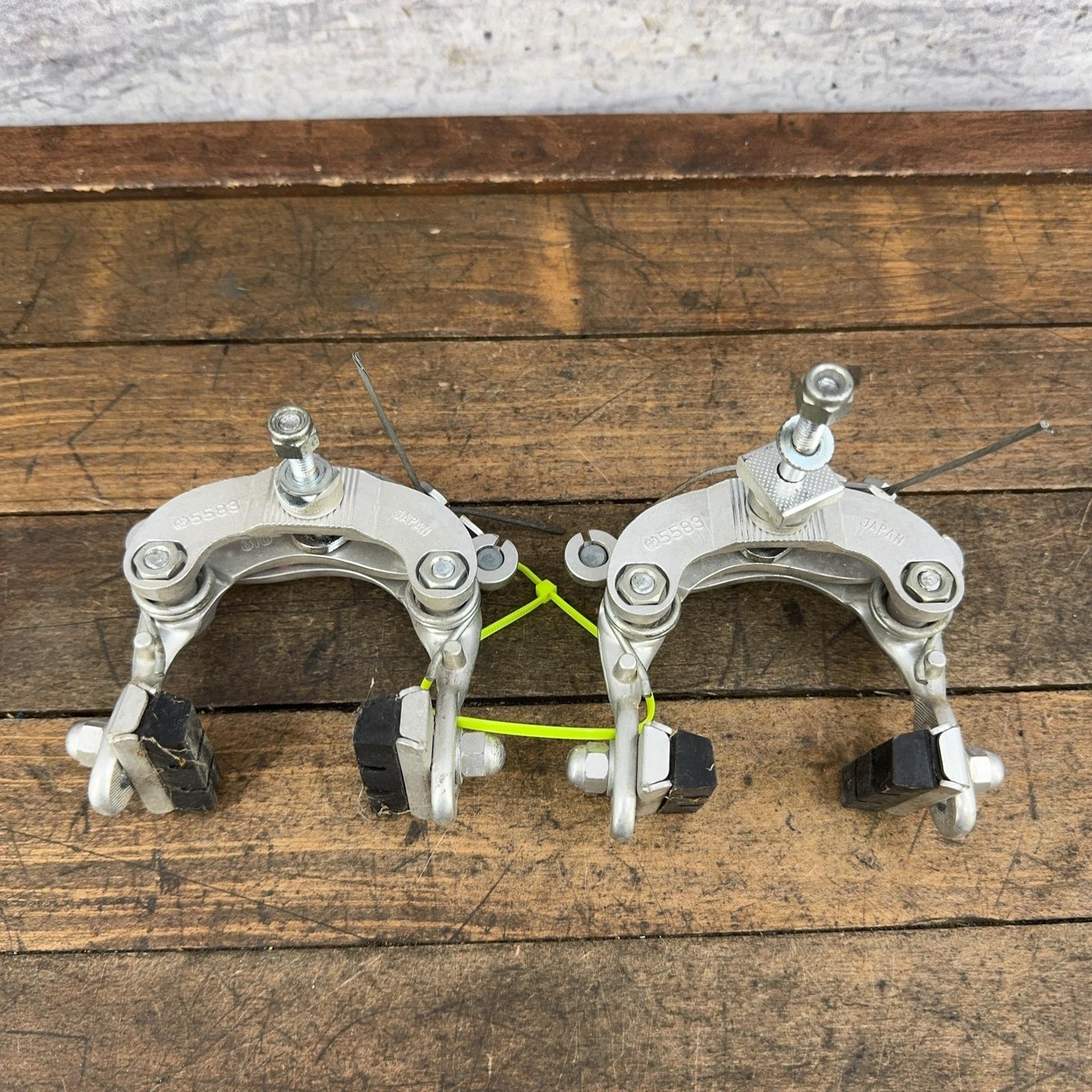 Vintage Dia-Compe Center Pull Caliper Brakes Set Silver Nutted F/R Japan
