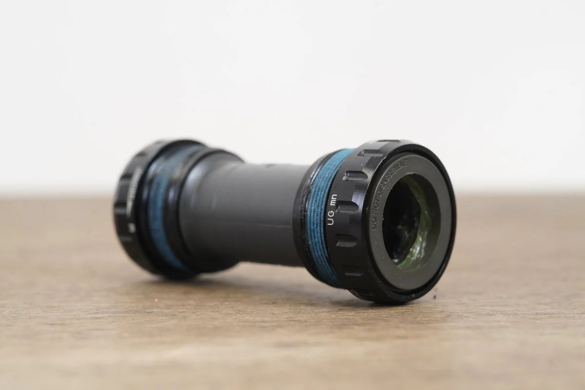 NEW Shimano SM-BBR60 68mm BSA Threaded 24mm Bottom Bracket