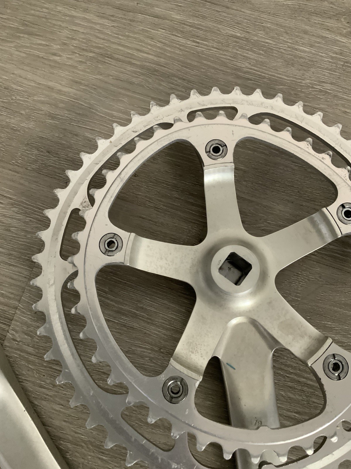 SHIMANO 600 ULTEGRA CRANKSET DOUBLE 52-42 TOOTH 170 MM ARMS 6400 6, 7, 8 SPEED