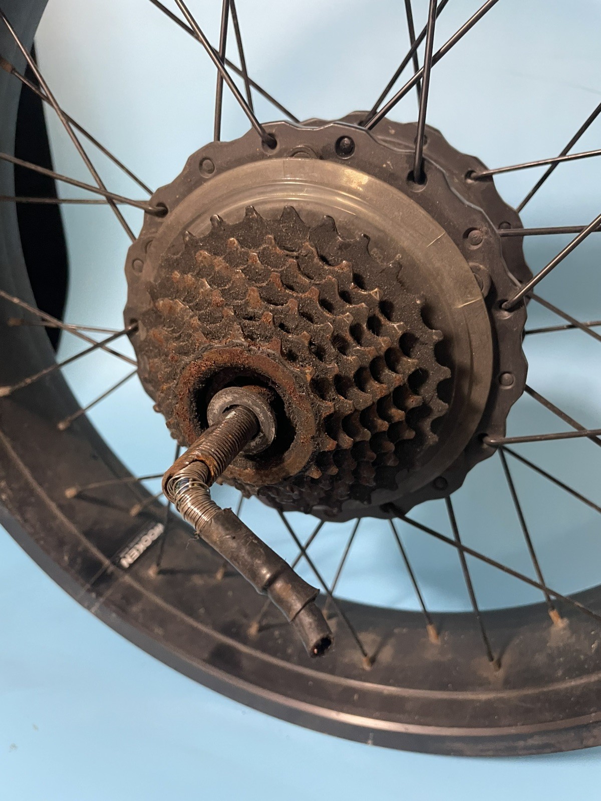 20″ 48V Electric Bicycle E-Bike Rear Wheel Hub Motor Fat Tire, for parts- Read