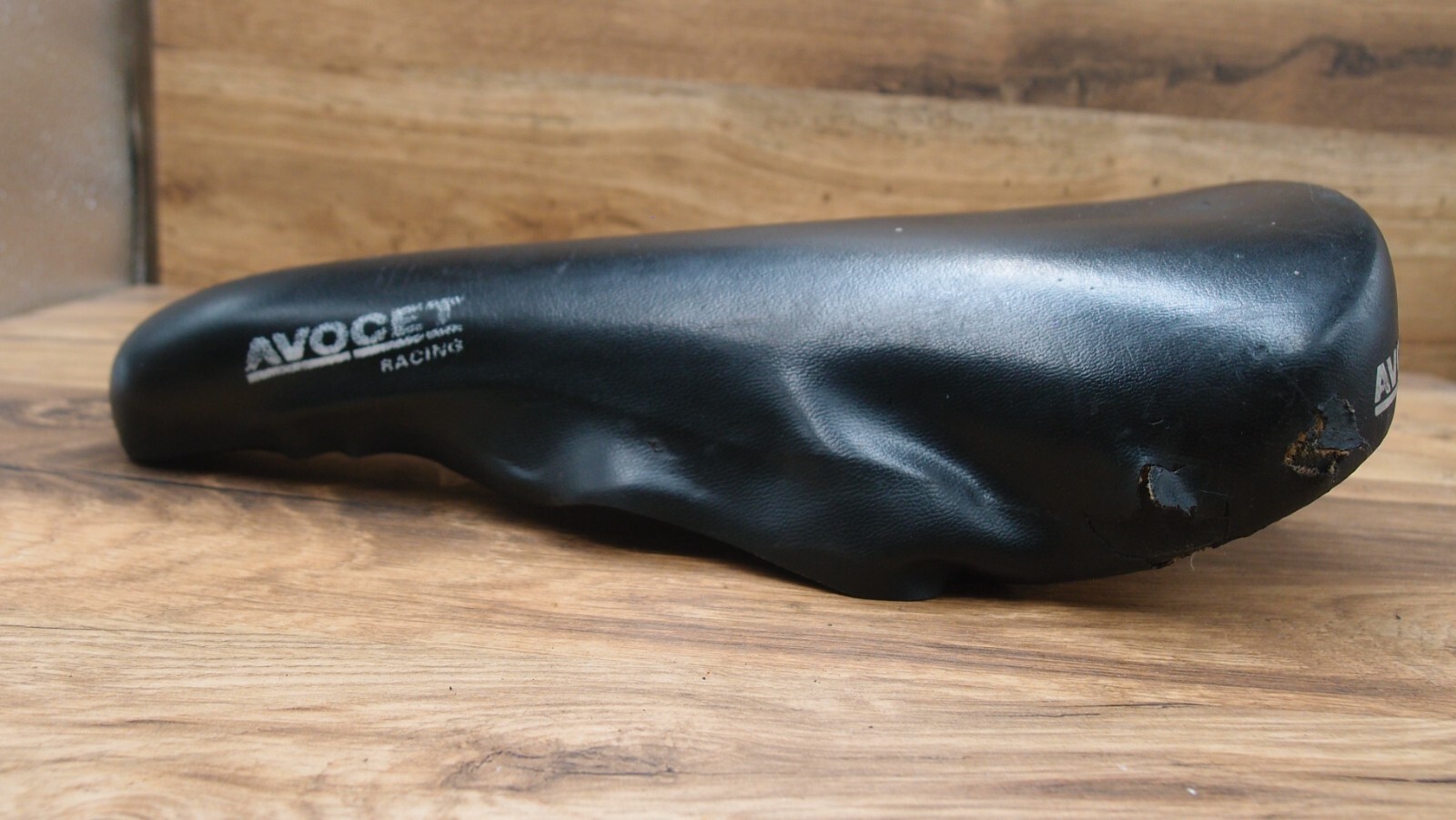 1991 MTB seat Avocet Racing saddle by Viscount