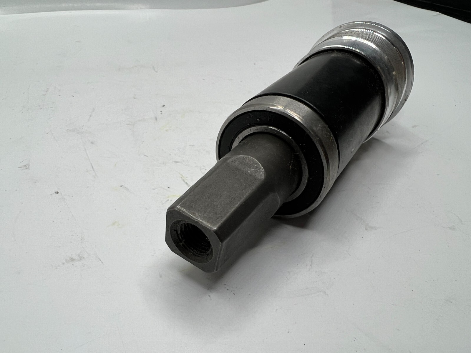 Shimano BB-UN300 Standard Structure Bottom Bracket Square Type
