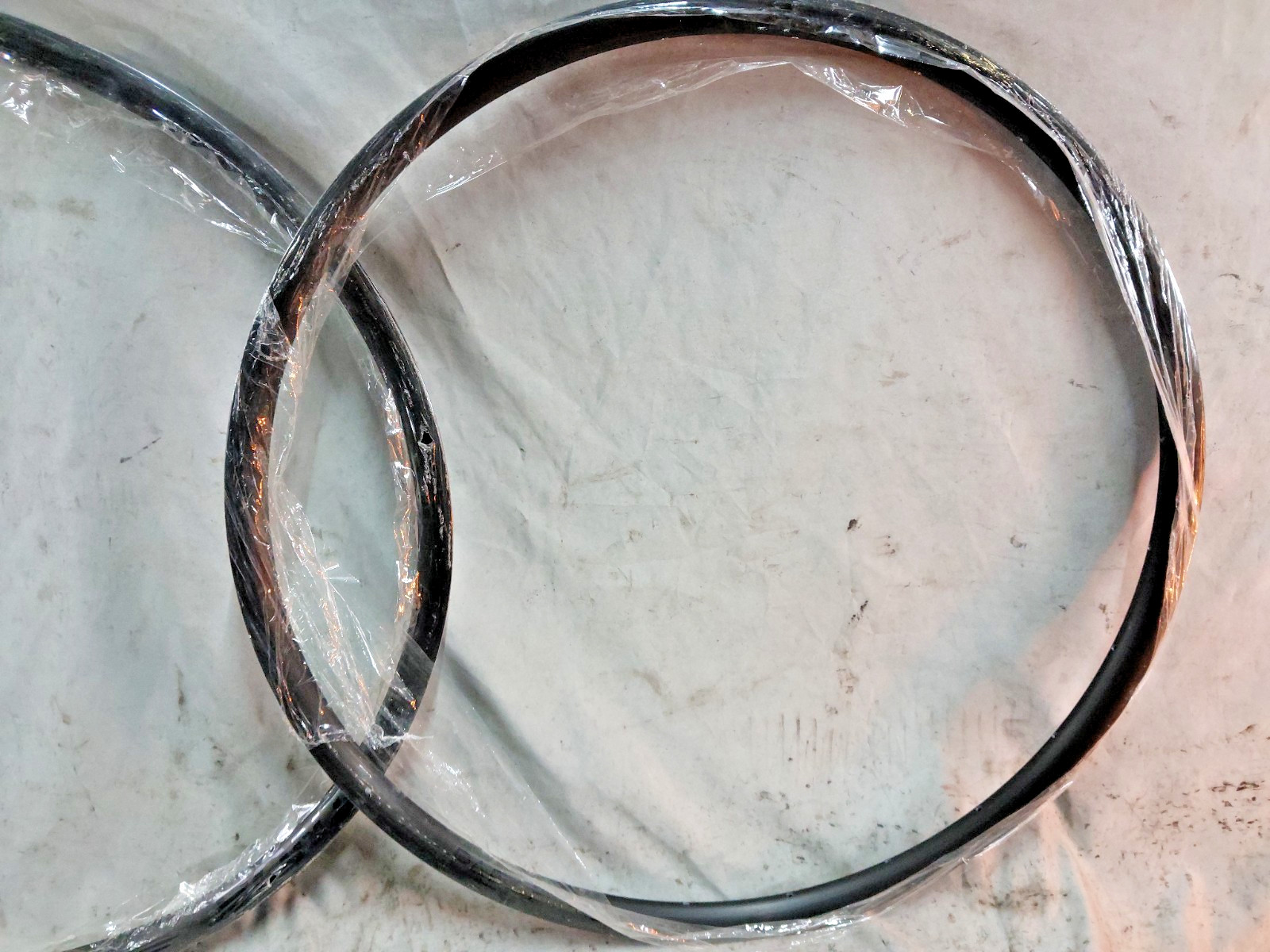 Trek Bontrager Paradigm Comp TLR 700c Racing Bike Rim Set 24S 622ISO Tubeless :)