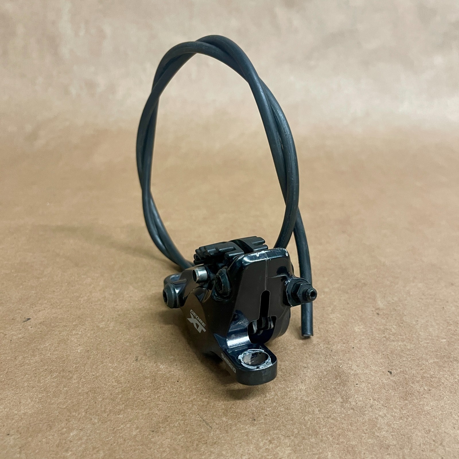 Shimano Deore XT BR-M8100 Post Mount Hydraulic Brake Caliper 2 Piston Caliper