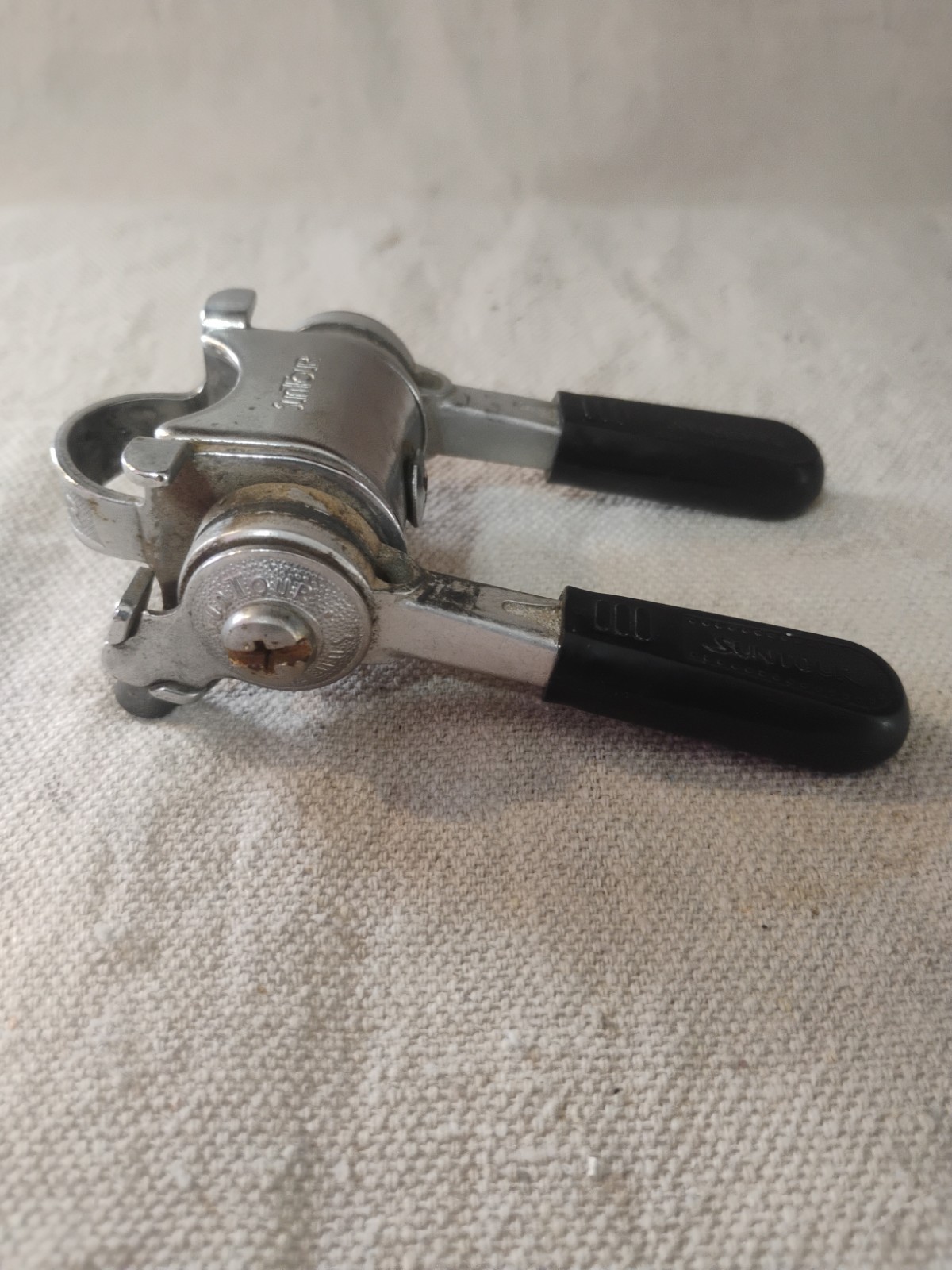 Vintage Suntour Stem Mount Friction Shifter With Black Thumb Grips