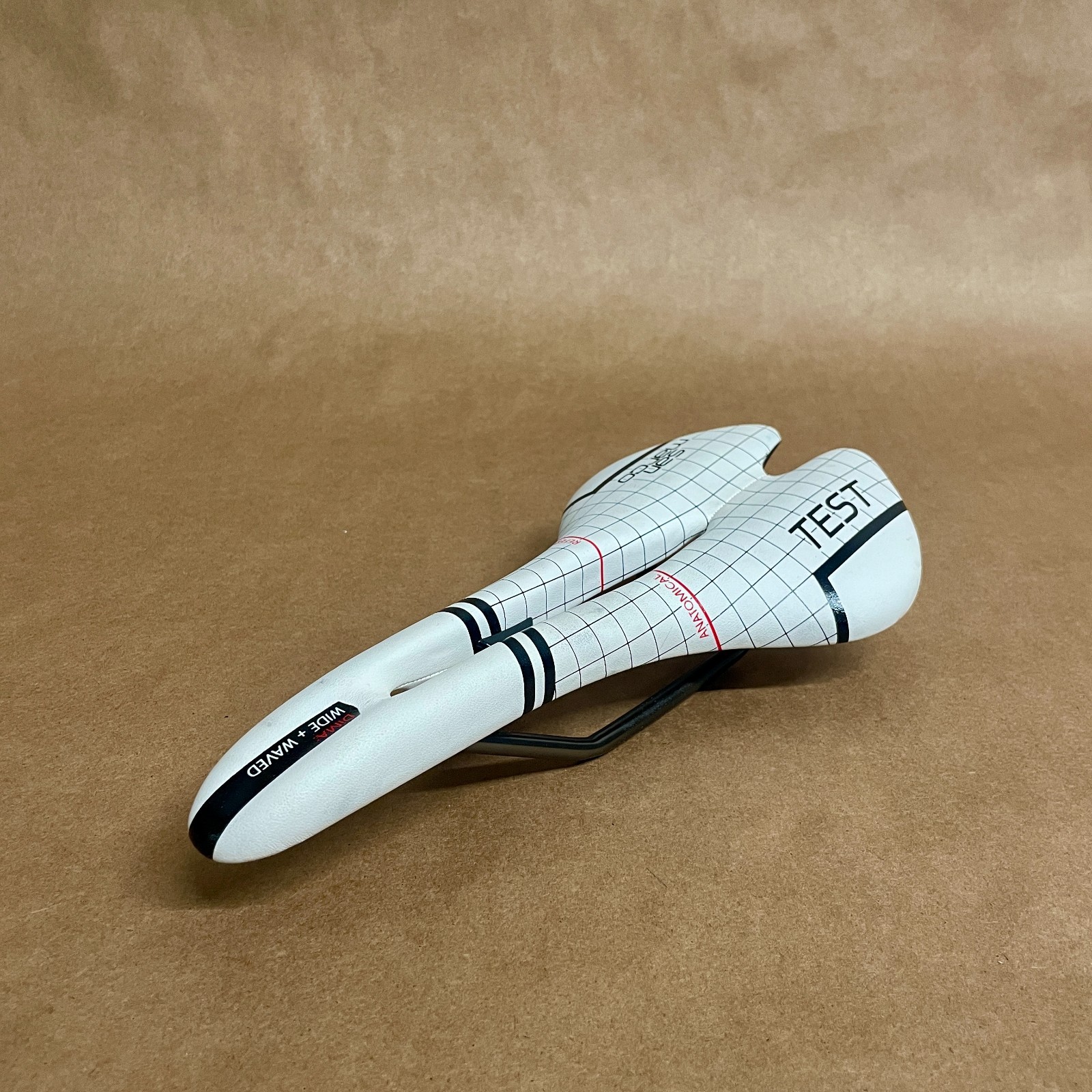 Selle San Marco Aspide Test Saddle DiMA: Wide + Waved XSiLiTE 140mm x 275m White