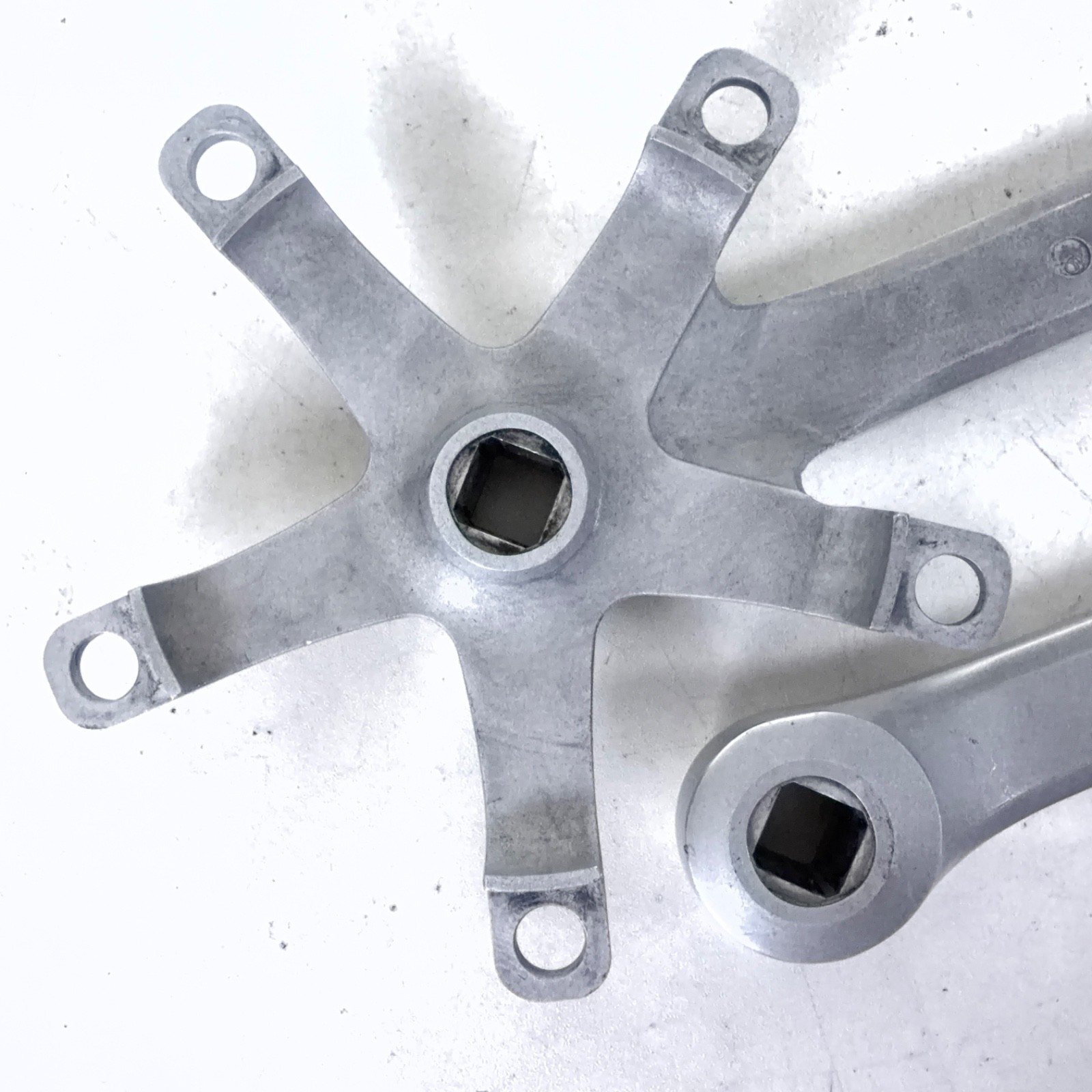 Vintage Shimano 600 FC-6207 Crank Arm Set 175mm 130 BCD Road Double w/ Screws