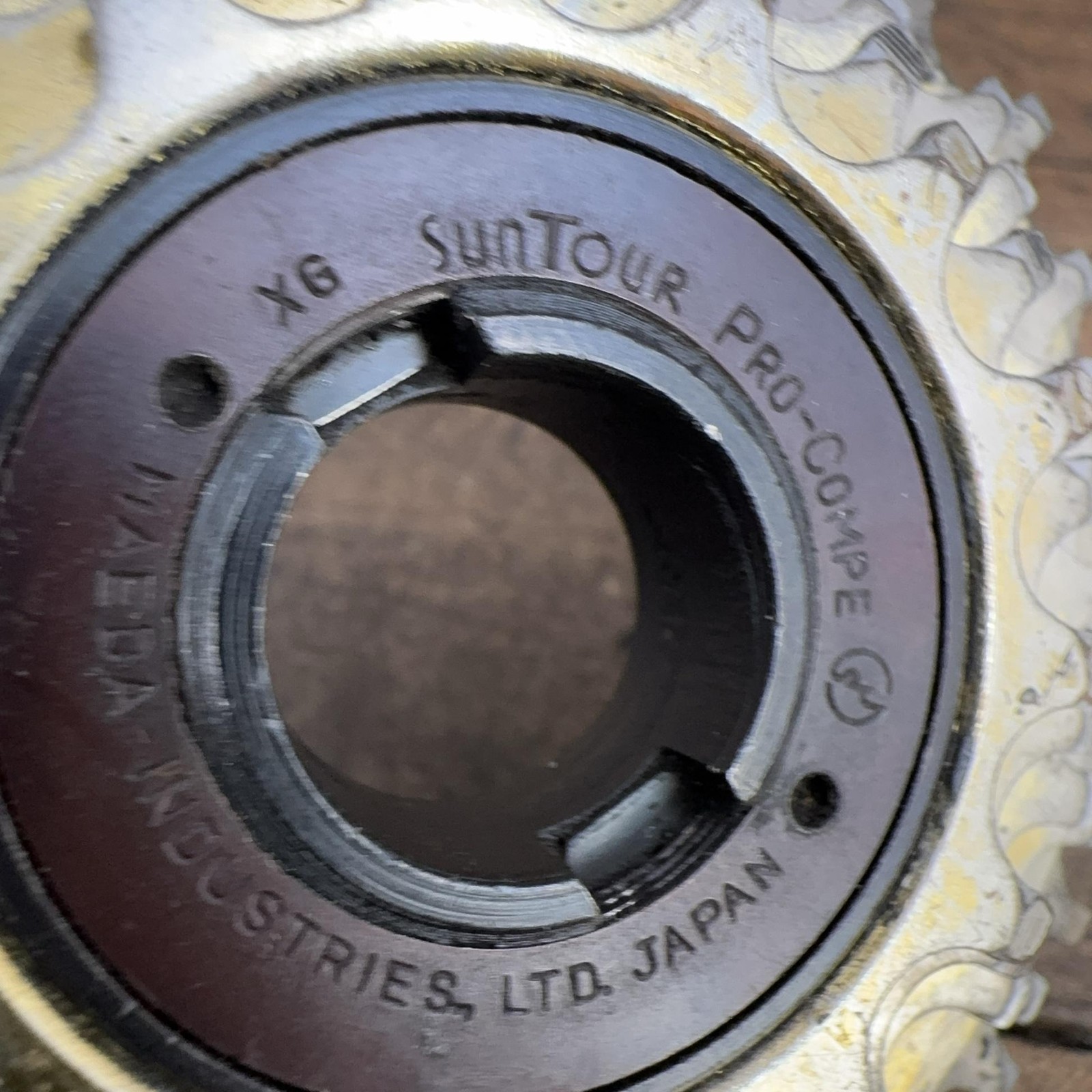 Vintage Suntour Pro-Compe Freewheel 5 Speed 14-28T 28T Steel Maeda Japan Road