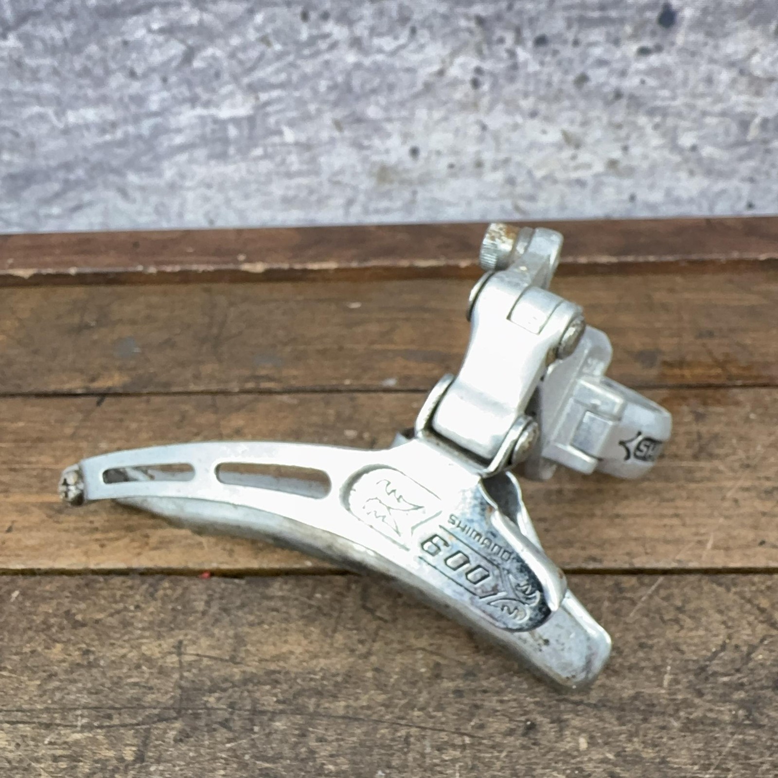 Vintage Shimano 600 Arabesque Front Derailleur 28.6 Clamp Double Bottom 70s