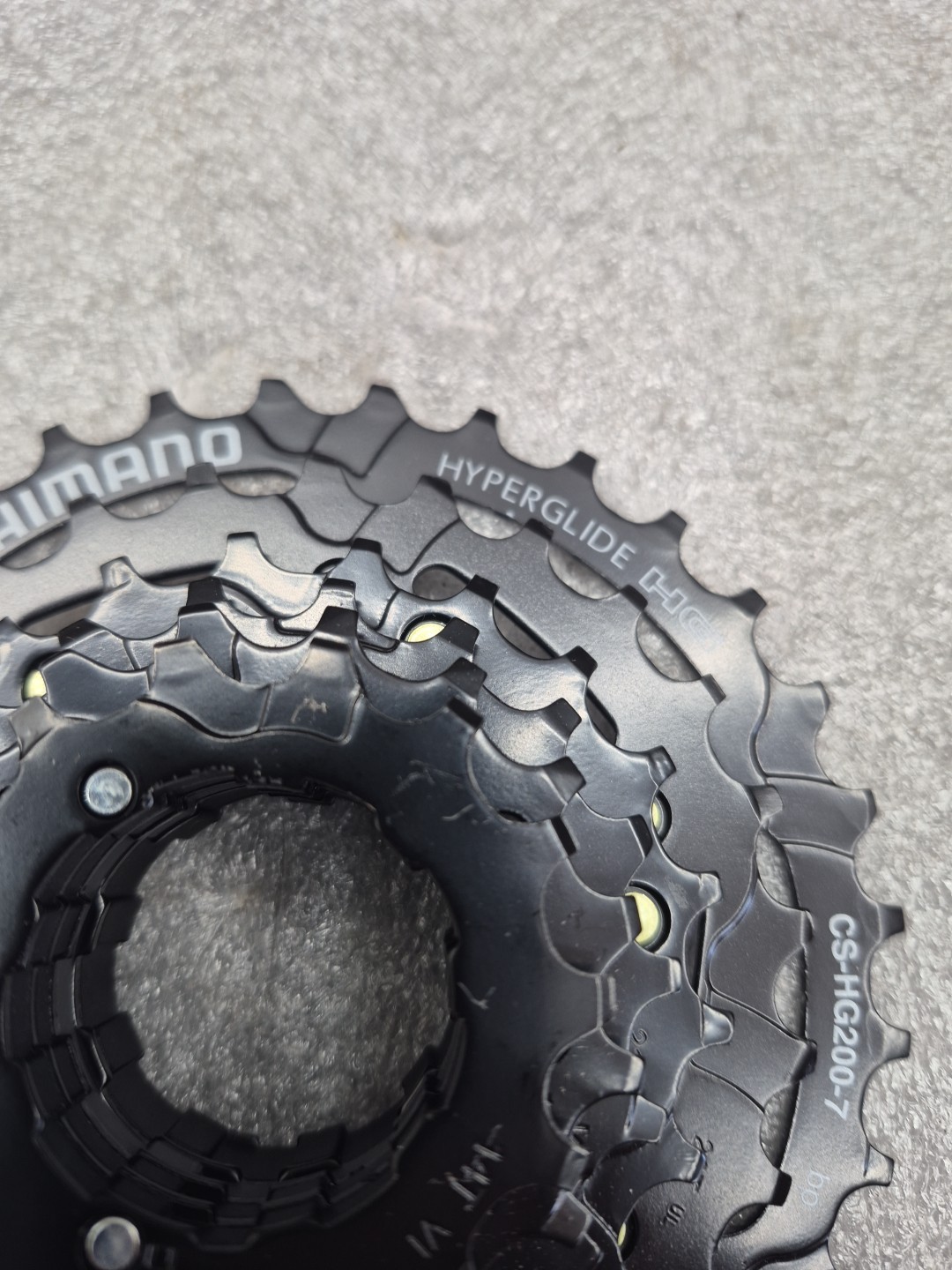 Shimano Hyperglide HG Sprocket Bicycle CS-HG200-7 7-Speed Cassette 12-32T