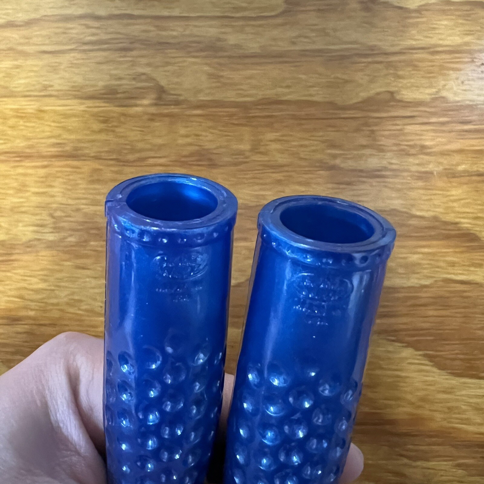 VINTAGE BLUE TRICYCLE GRIPS 5/8″ ID. 4-5/8″ LONG FIT ELGIN AMF HUFFY COLSON NOS