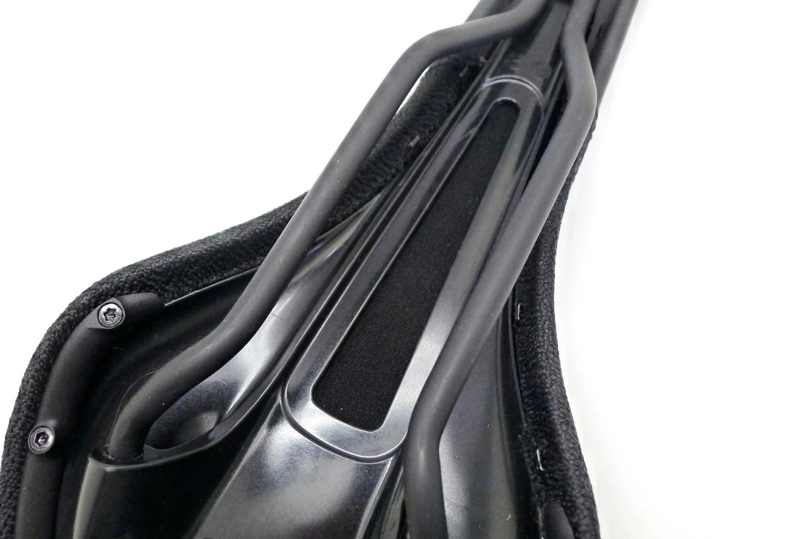 SDG Radar Saddle – Lux-Alloy Rail – Black/Black