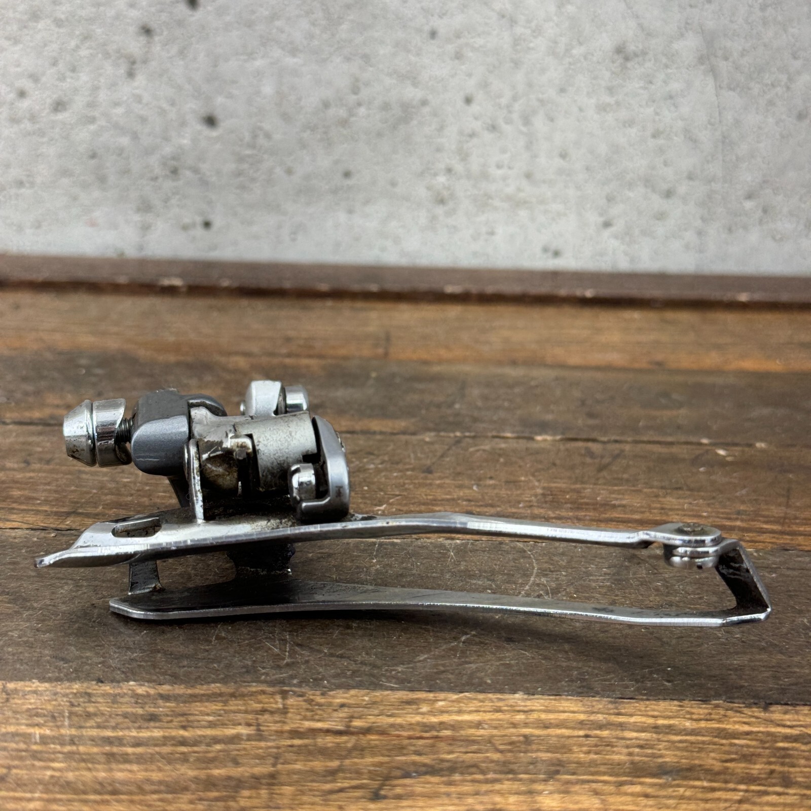 Vintage Shimano 600 FD-6401 Tri Color Front Derailleur Bottom Pull Braze On B1