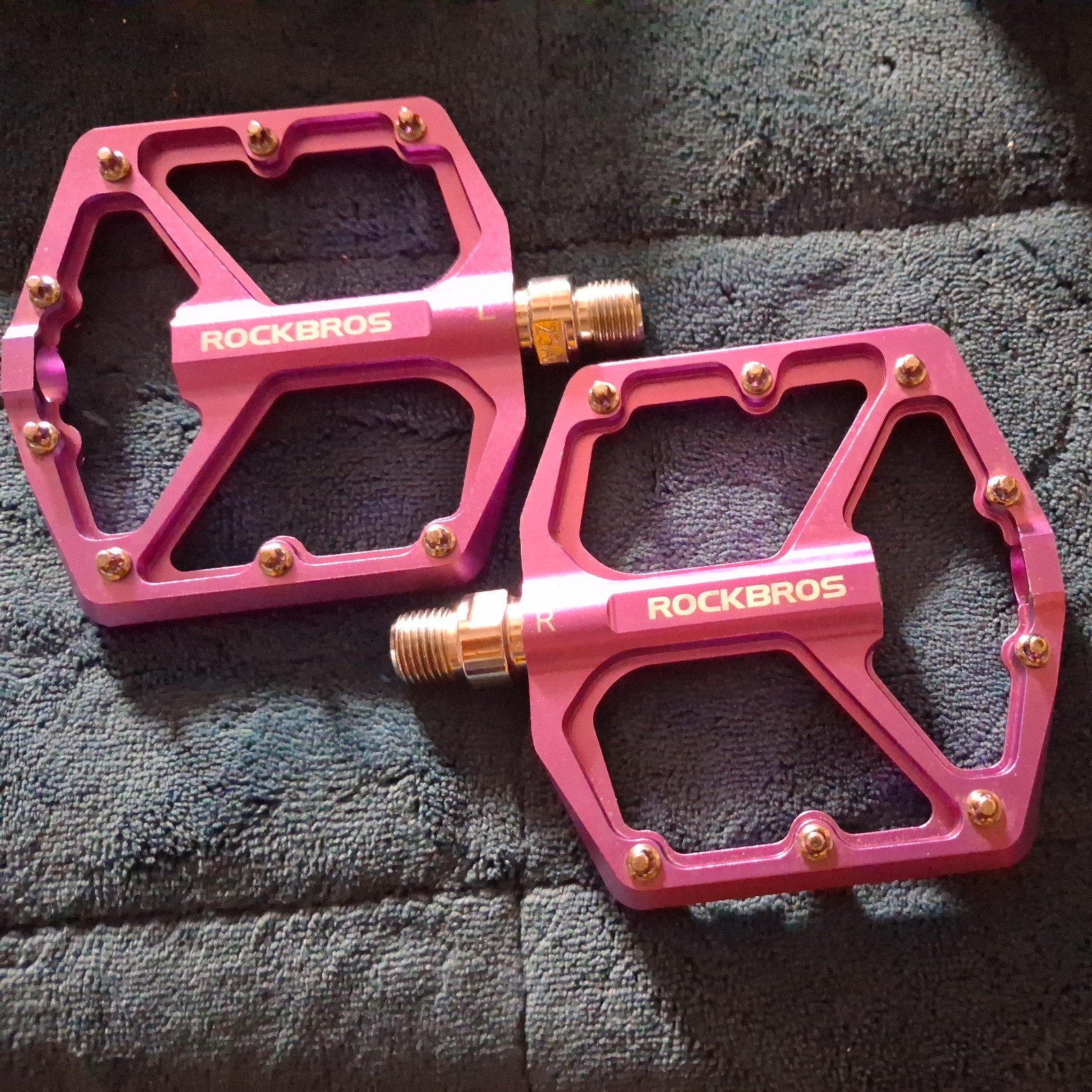 ROCKBROS MTB Bike Pedals 9/16» 3 Sealed Bearings Non-slip Flat/Platform Pedals