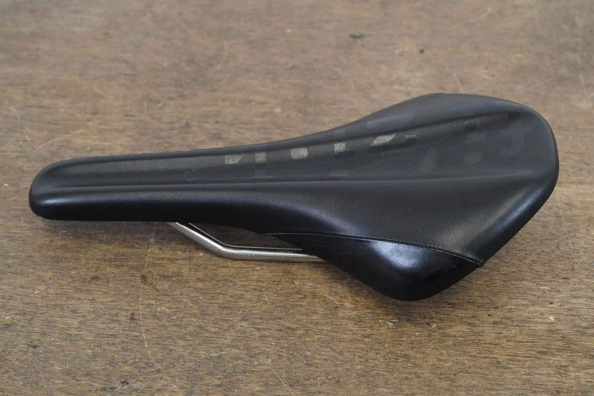 143mm Fizik Antares VS Kium Rail Road Saddle 220g