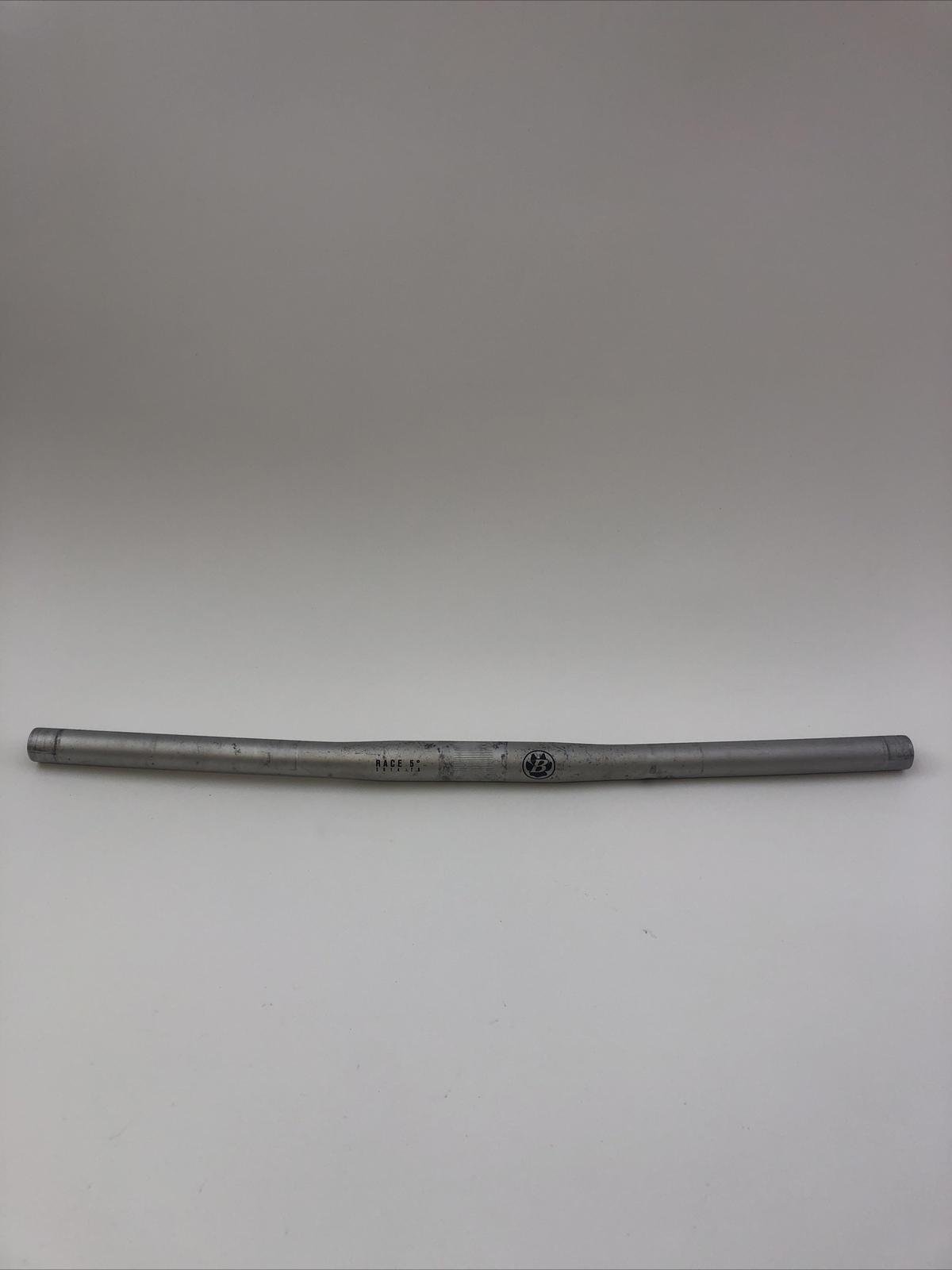 Vintage Bontrager Trek Flat Bar MTB 1996 Mountain Silver 25.4mm 560mm B05