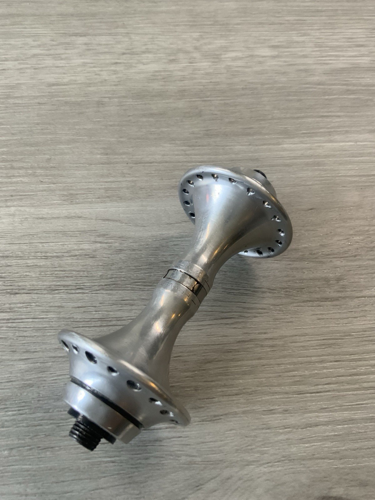 CAMPAGNOLO jC-RECORD FRONT HUB 36 HOLE 100 MM SPACING