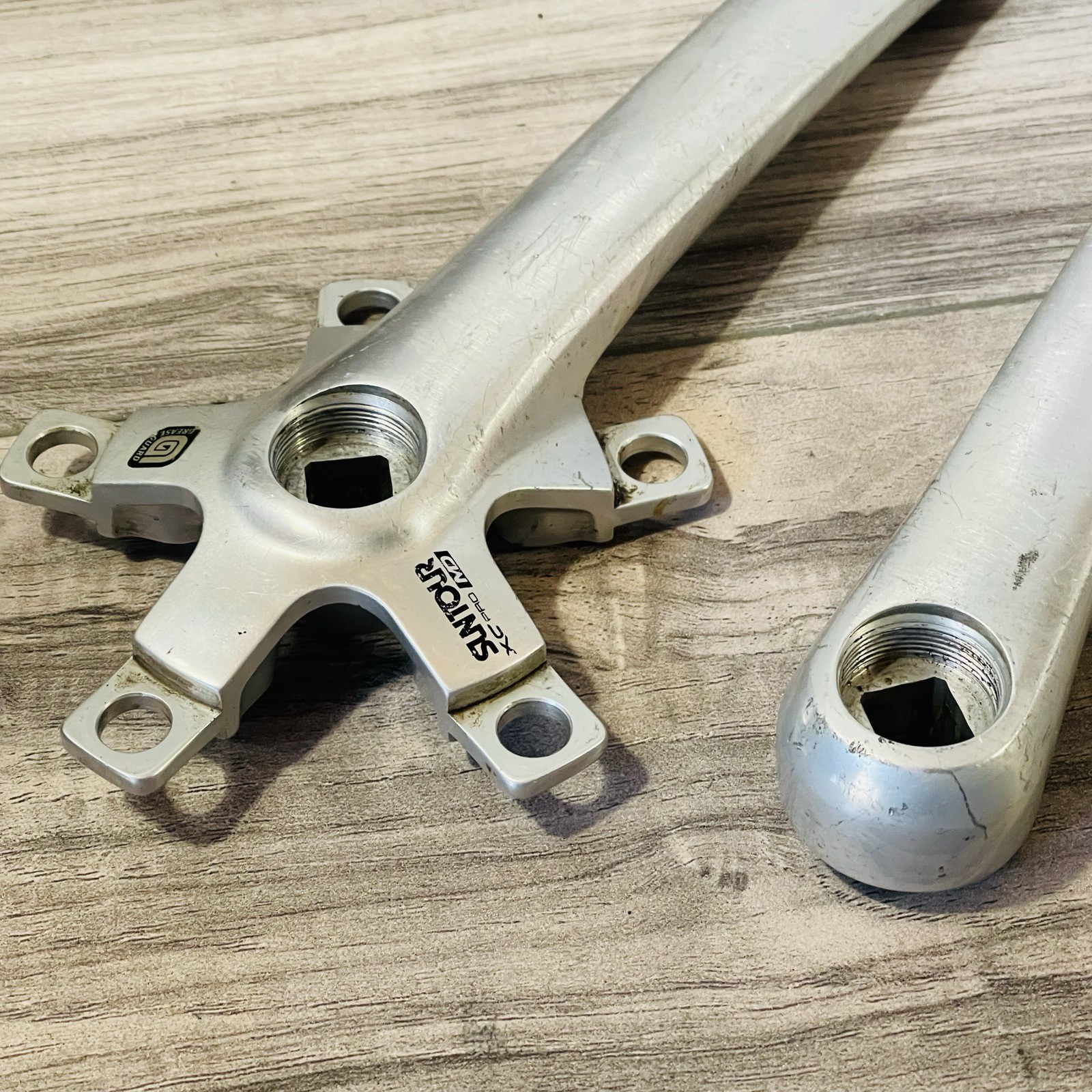 Vintage Suntour XC Pro MD Square Taper Crank Arms Grease Guard 175 Triple