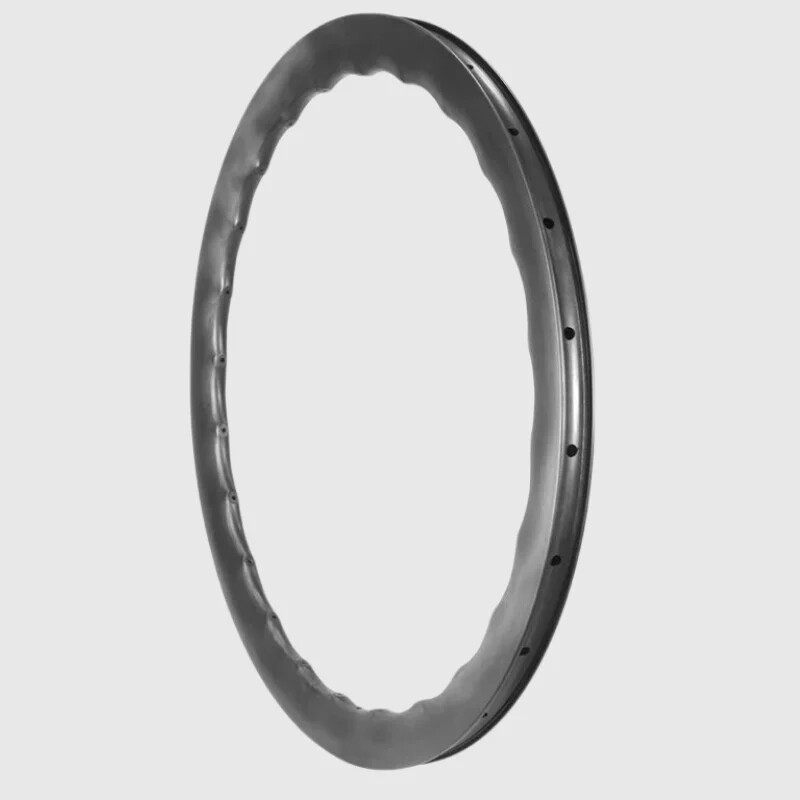 Ultra Light 700c Road Bike Carbon Disc Brake Wave Rim 24 Holes Clincher Tubeless