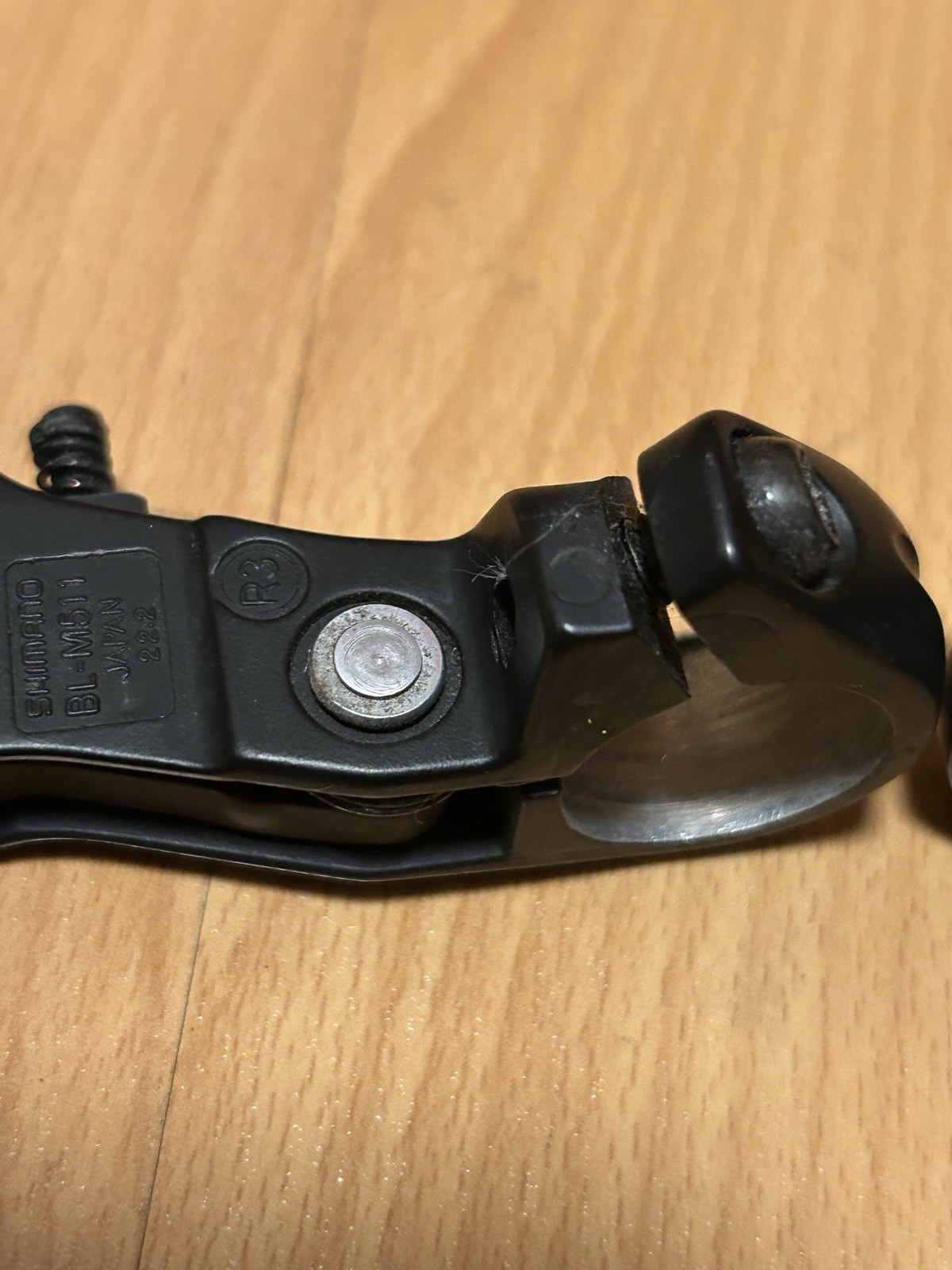 Shimano Deore BL-M511 V-Brake Levers Black 2-Finger Linear Pull Mechanical Disc