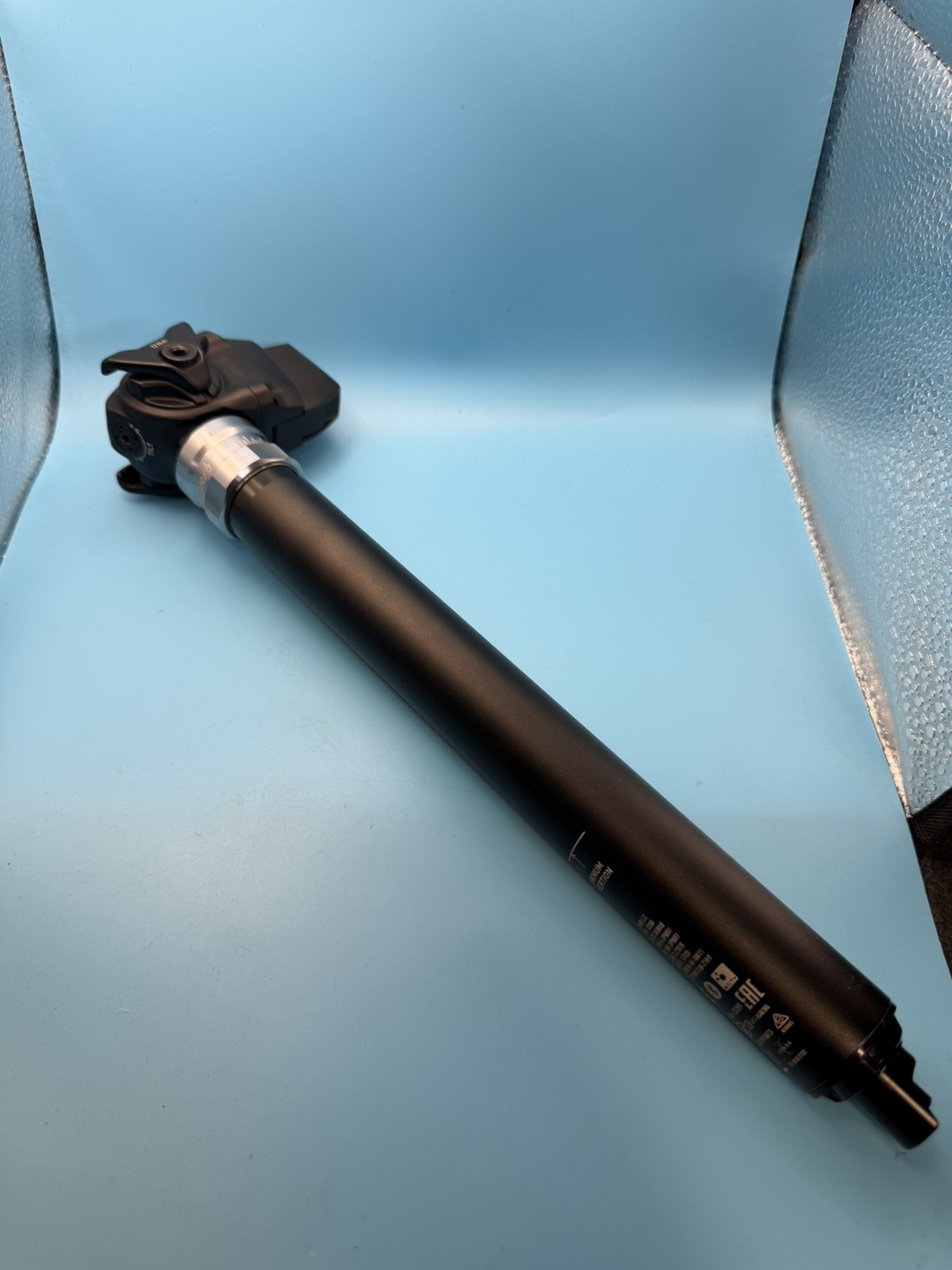 RockShox Reverb AXS Dropper Seatpost 30.9mm 170mm Travel 480mm with battery