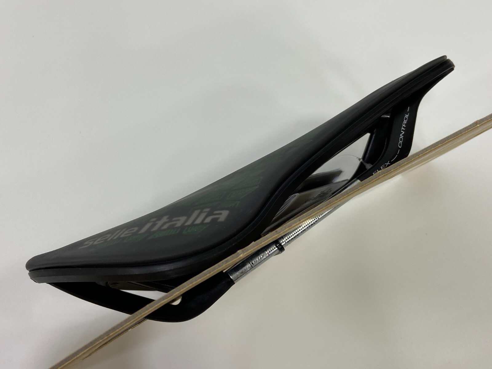 Selle Italia Model X Leaf Superflow L3 145x245mm Fec Alloy Rail Saddle