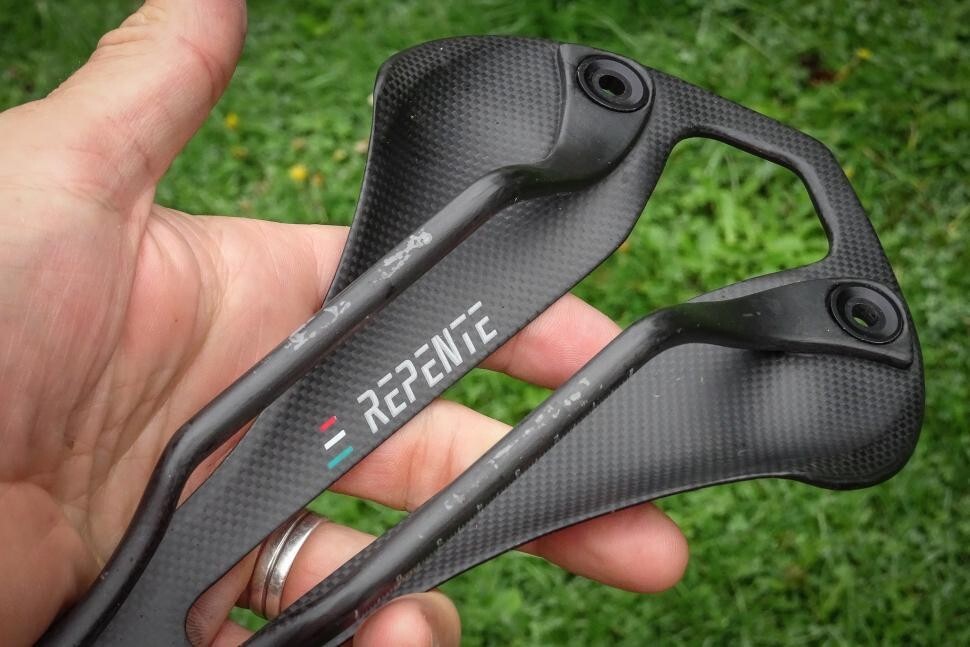 Selle Repente – ALEENA 4.0 – FULL CARBON BIKE SADDLE – MADE IN ITALY 135g!!