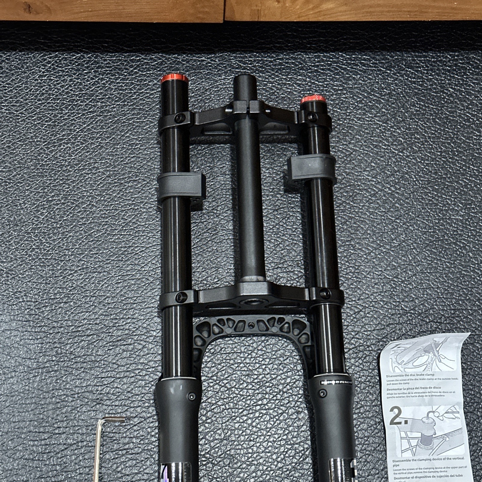 ZTZ 27.5 Inch 4.0 Tire Bike Fork – 180 m Travel, 135mm Hub Spacing, QR 9mm 1 1/8