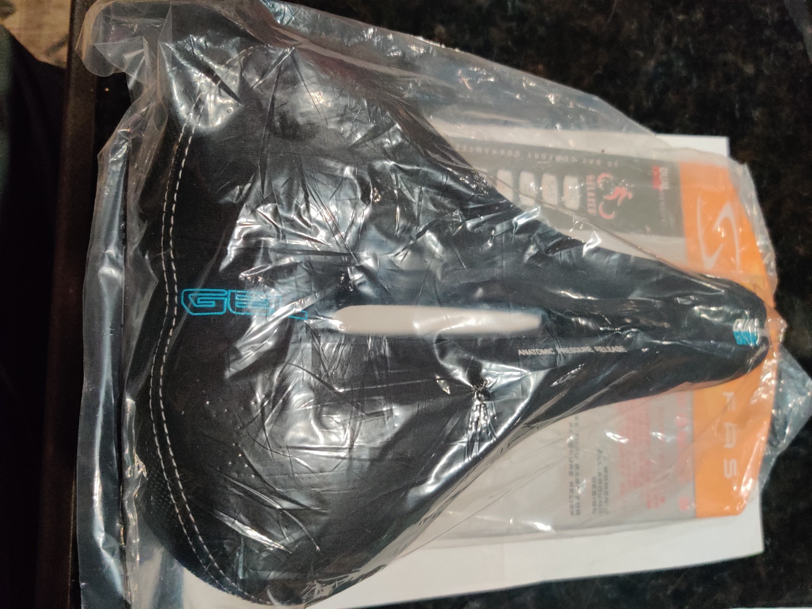 dual density gel saddle with cut out by Serfas women’s model DDM-CT