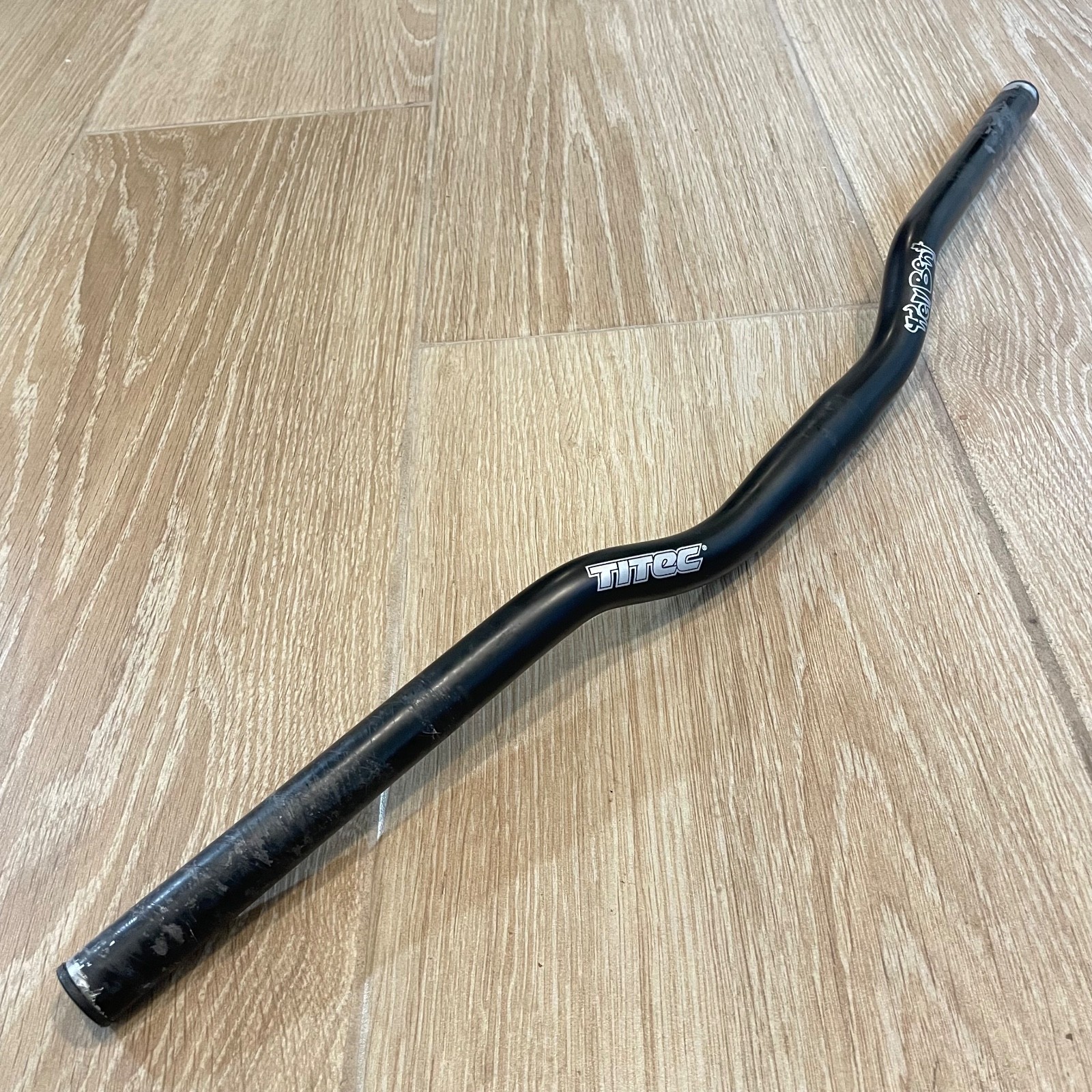 Titec Hell Bent Riser Bar 640mm 25.4mm clamp handlebar black Vintage Downhill DH