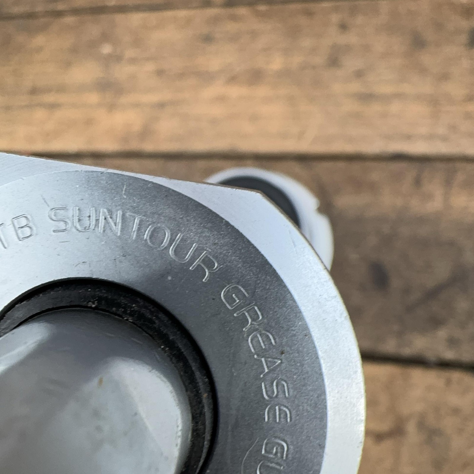 Vintage Suntour XC Pro Bottom Bracket 68mm BSA 125mm WTB Grease Guard Bolts Caps