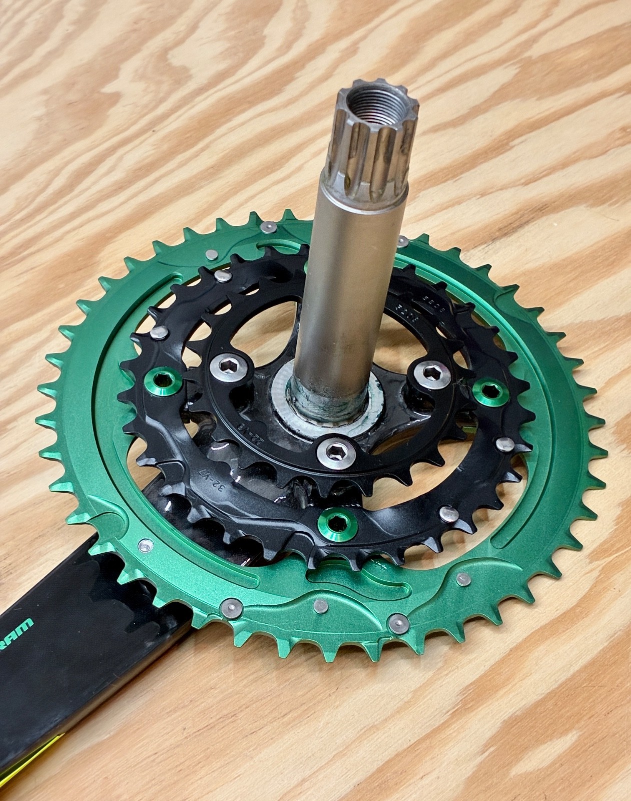New SRAM Truvativ Noir GXP Triple Carbon Fiber 9 Speed MTB Crankset • 175mm