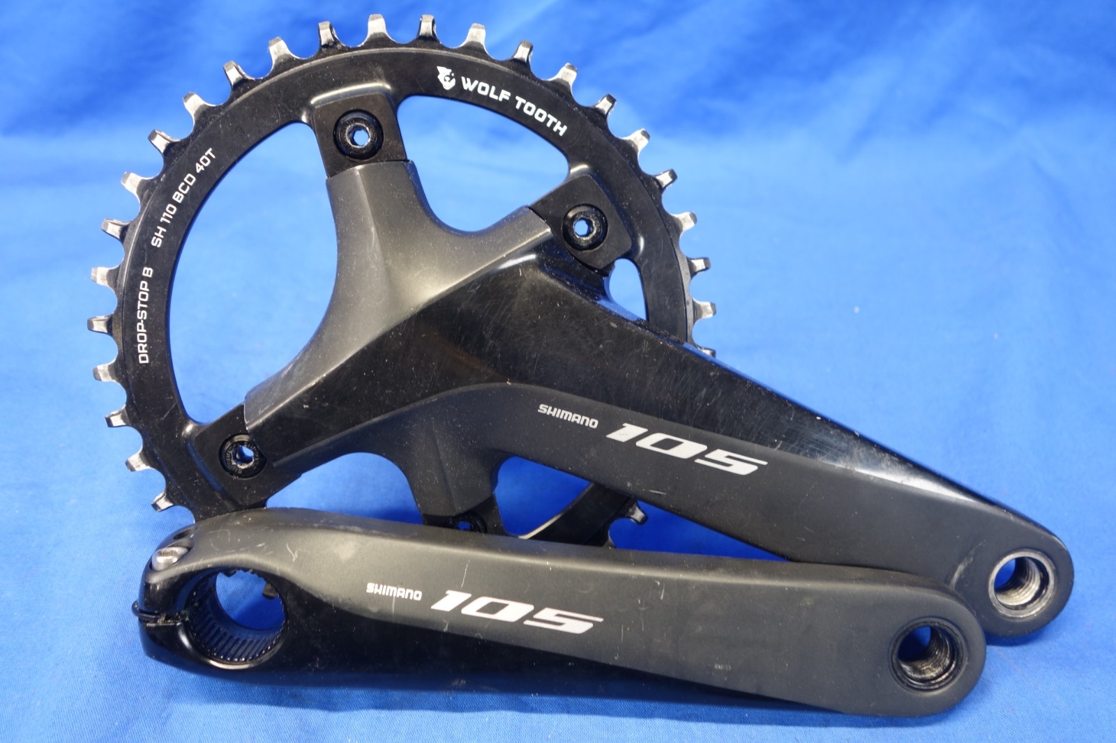 Shimano 105 FC-R7000 Road Crankset, Wolf Tooth 1 x 11, 40t, 175mm Length