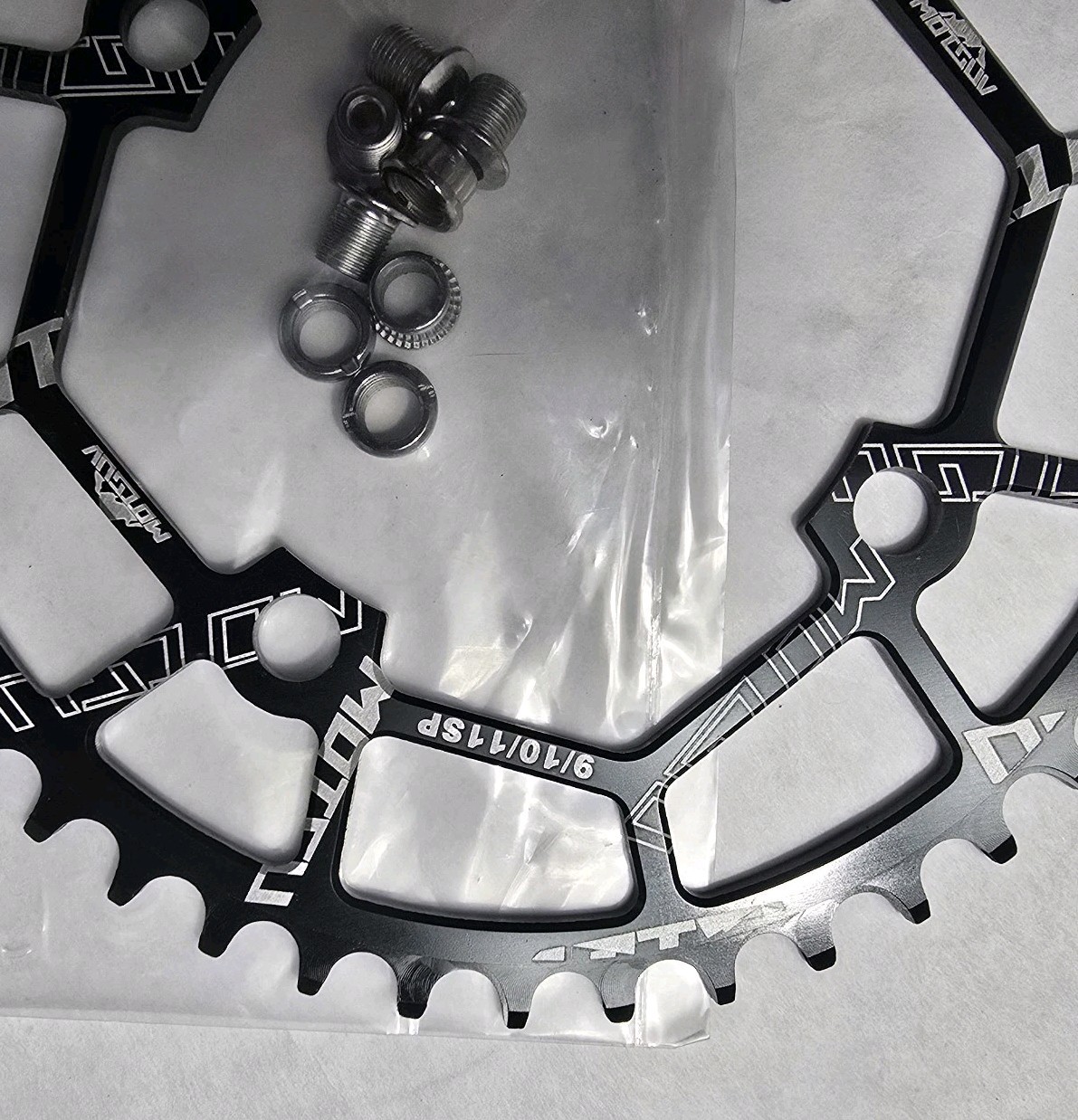 Bike Chainring 40T 42T 44T 46T 48T 50T 52T 104mm BCD Round Chainring Narrow Wide