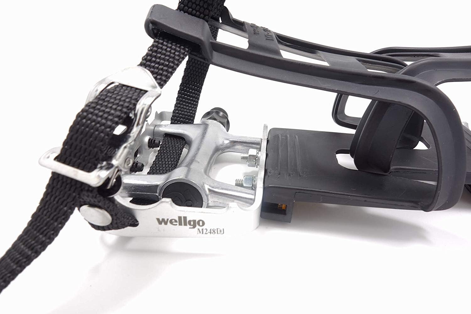 Wellgo Bike Pedals with Toe Cages and Straps Universal Fit Bicycle Pedals 9/1